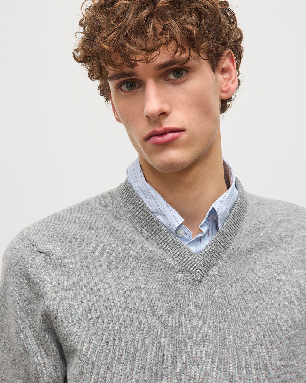 Rory Grey Classic Cashmere V-Neck Jumper