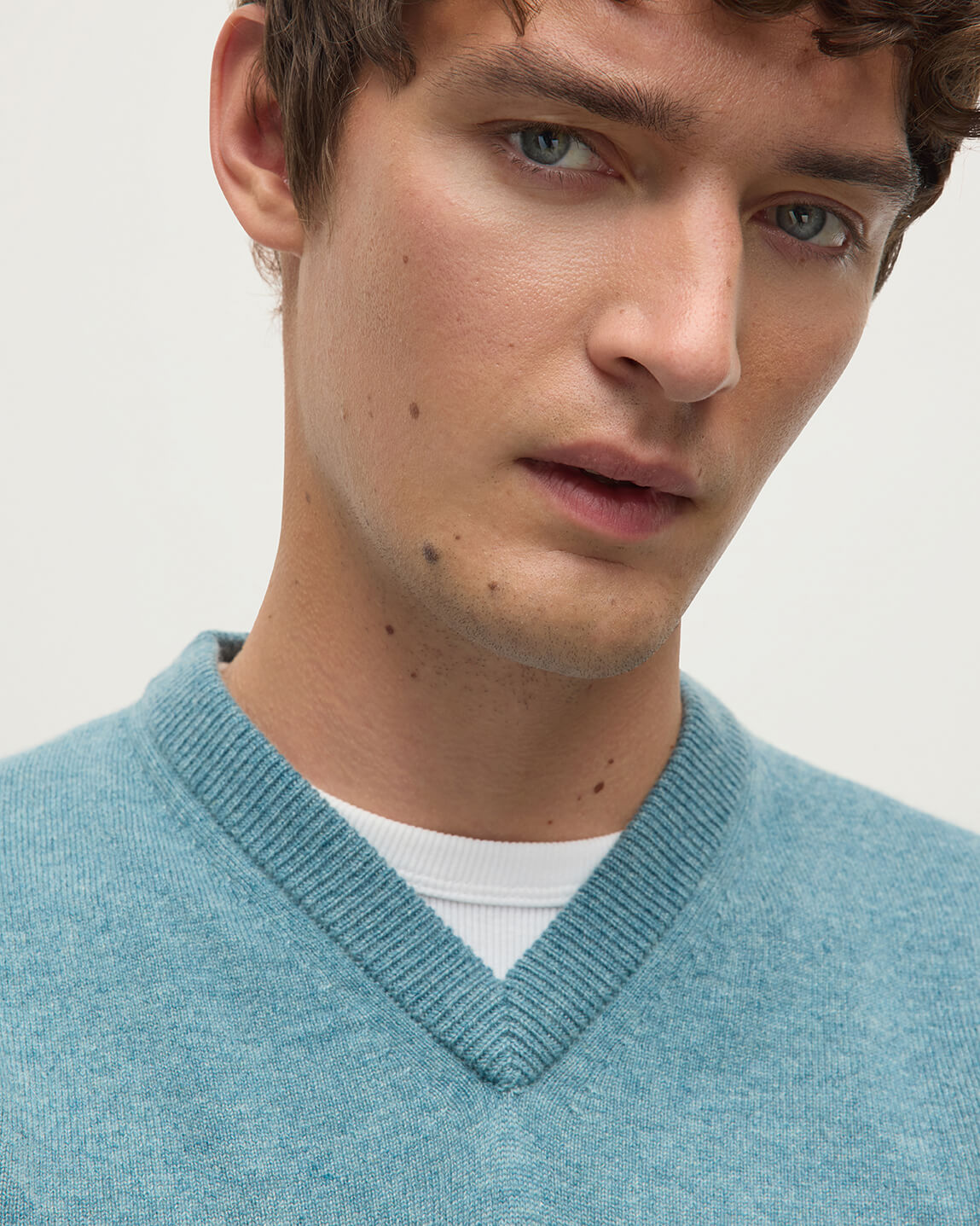 Rory Green Classic Cashmere V-Neck Jumper