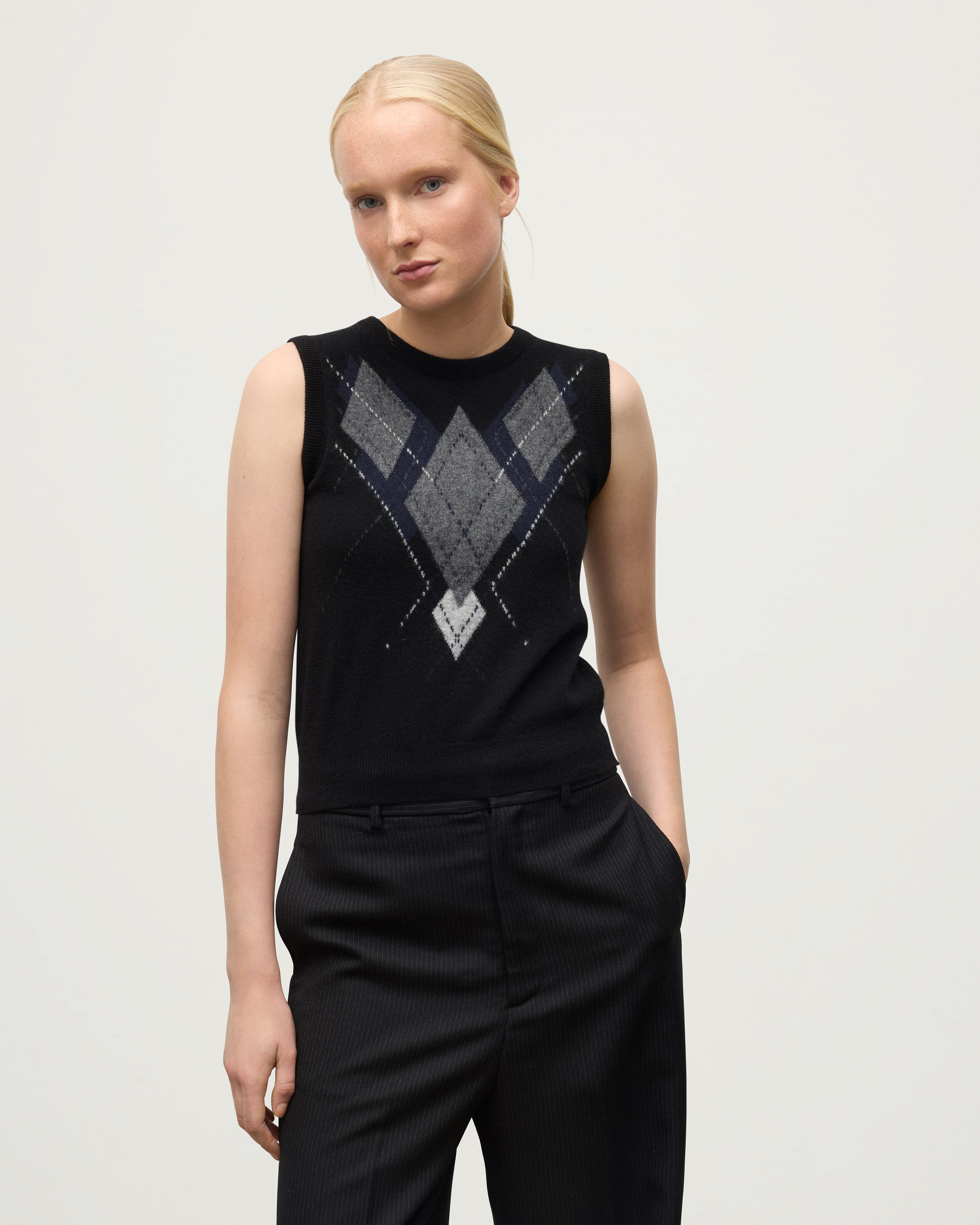 Le Jabots Black Cashmere Tank