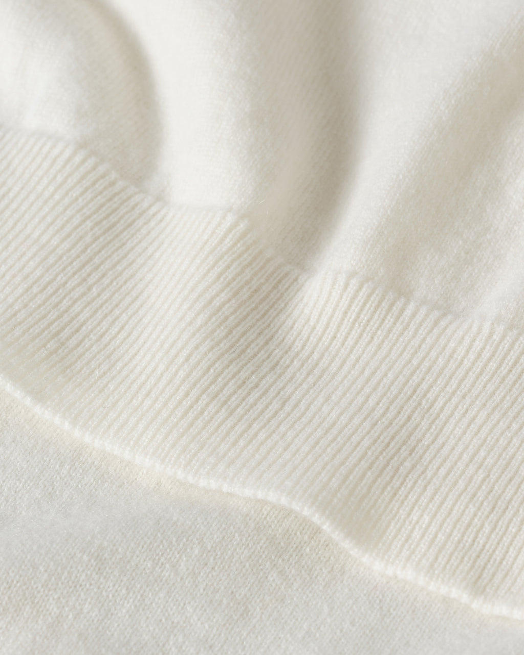 Lunan White Classic Cashmere Crew Jumper