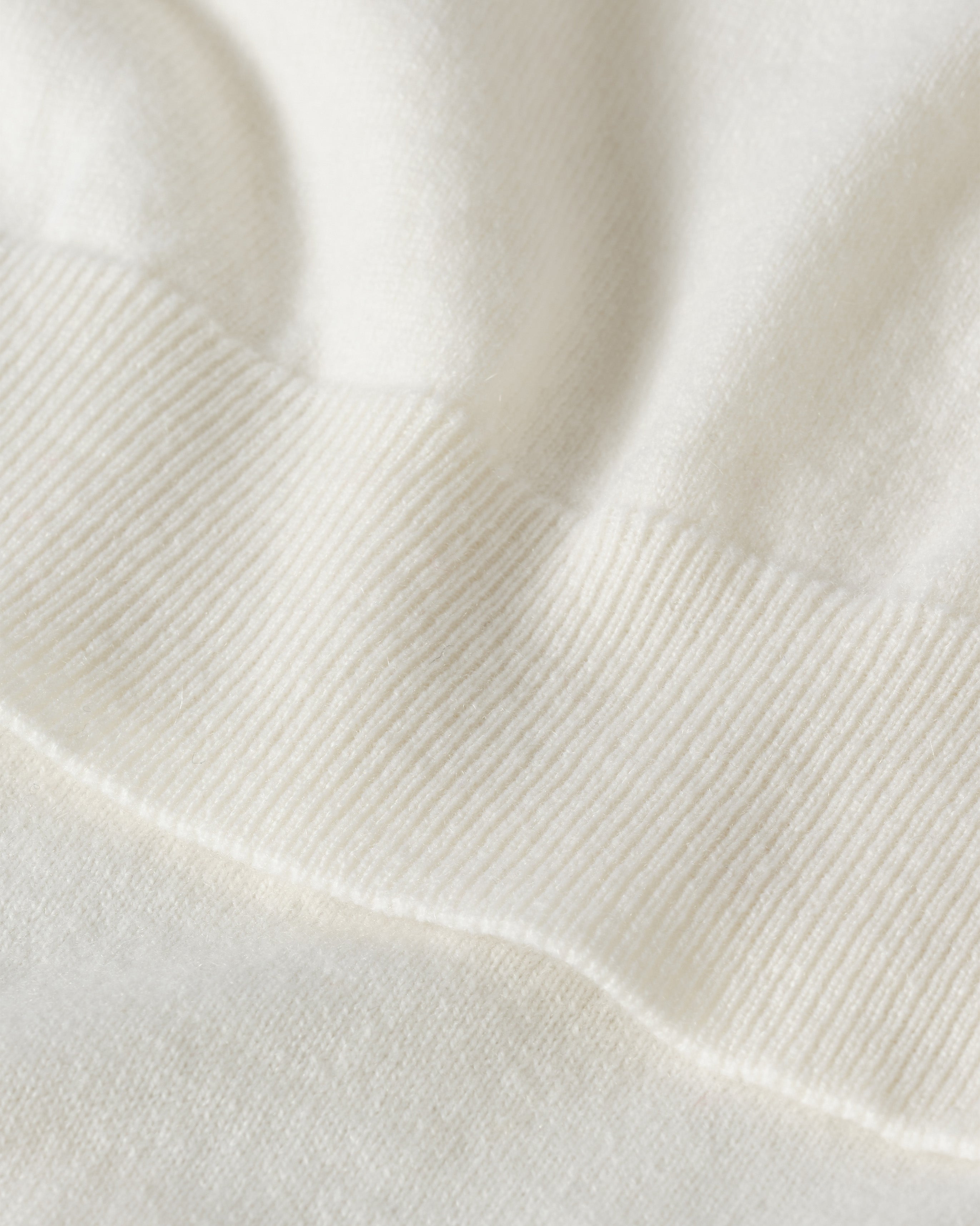 Lunan White Classic Cashmere Crew Jumper
