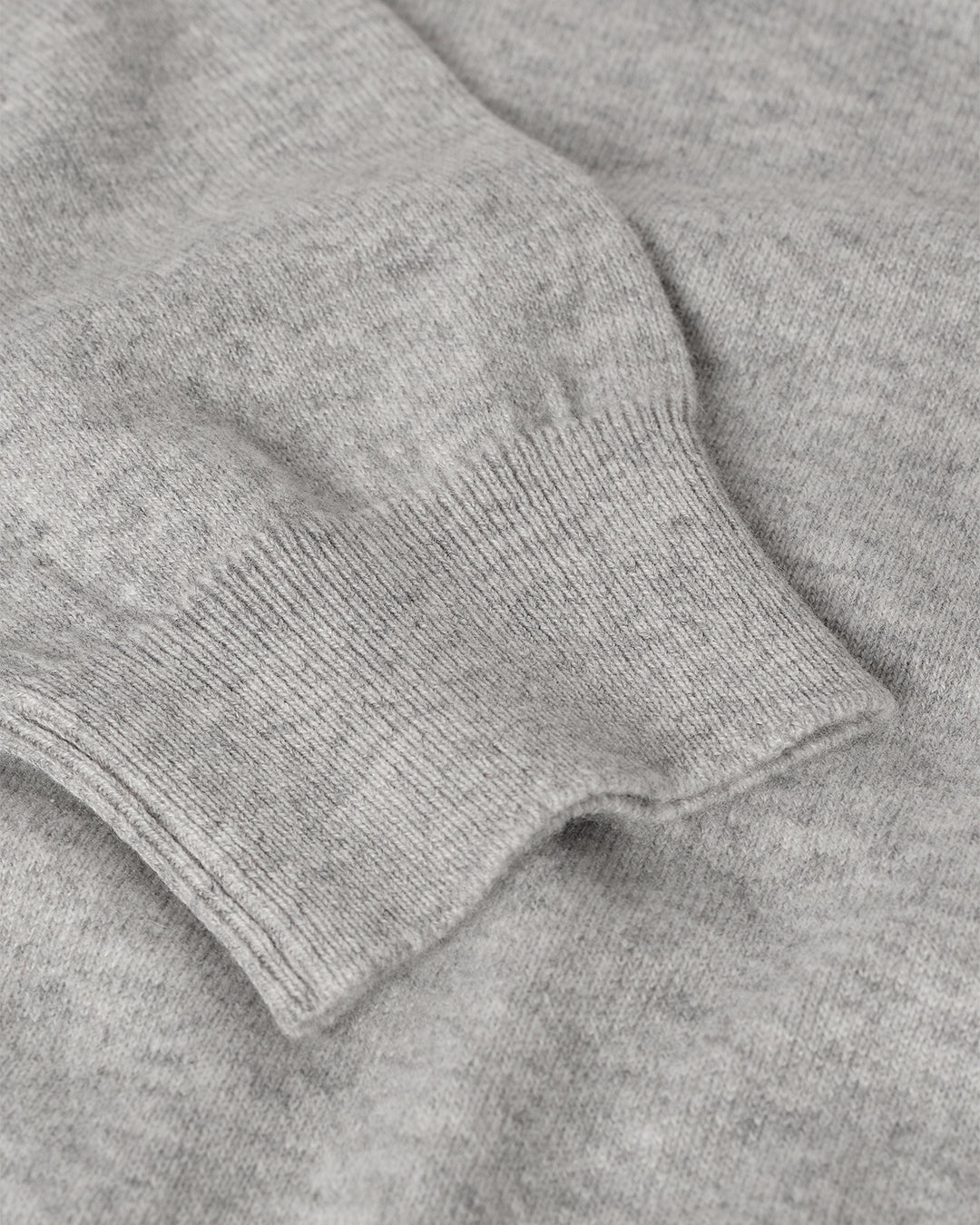 Lunan Pale Grey Classic Cashmere Crew Jumper