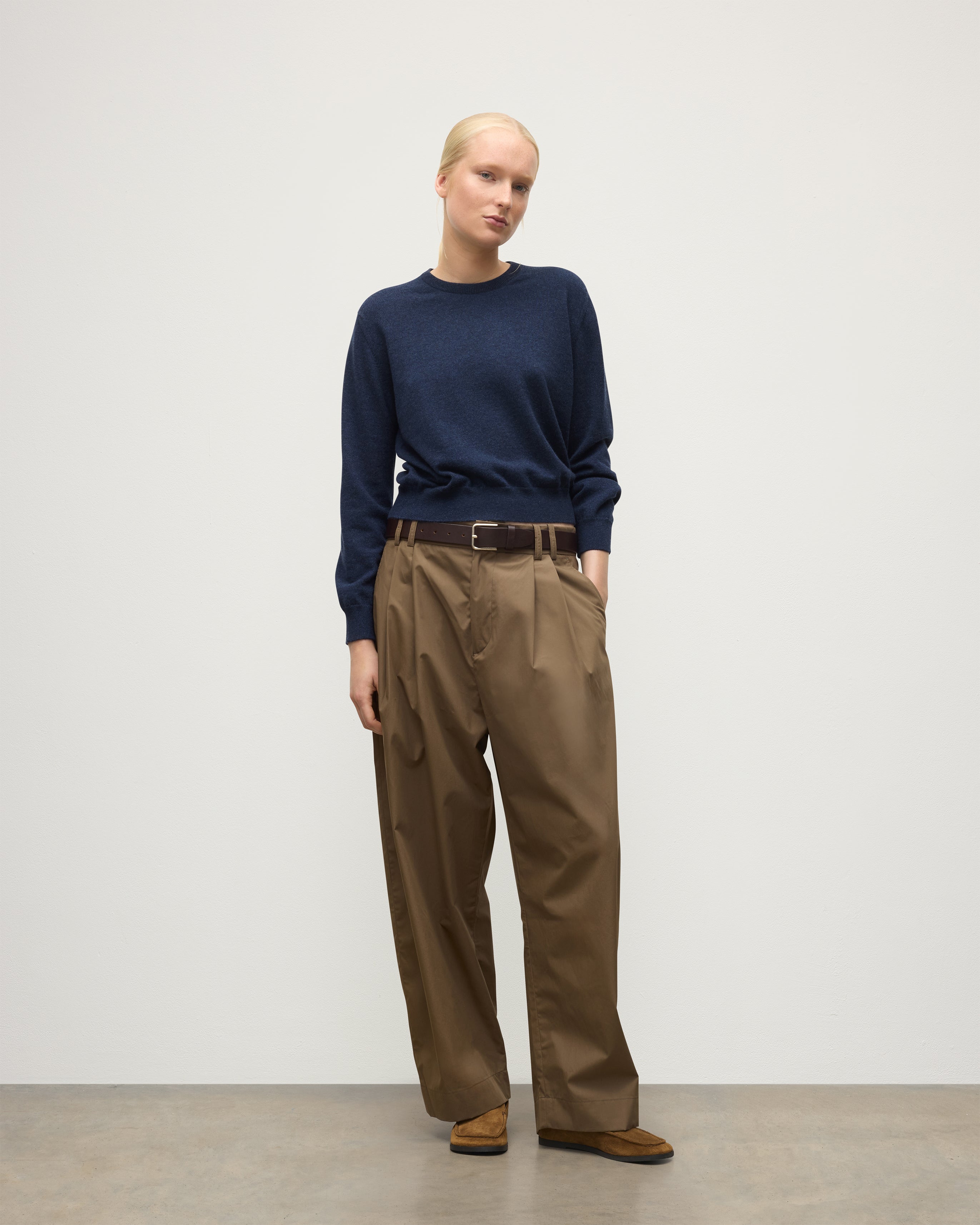 Lunan Navy Classic Cashmere Crew Jumper