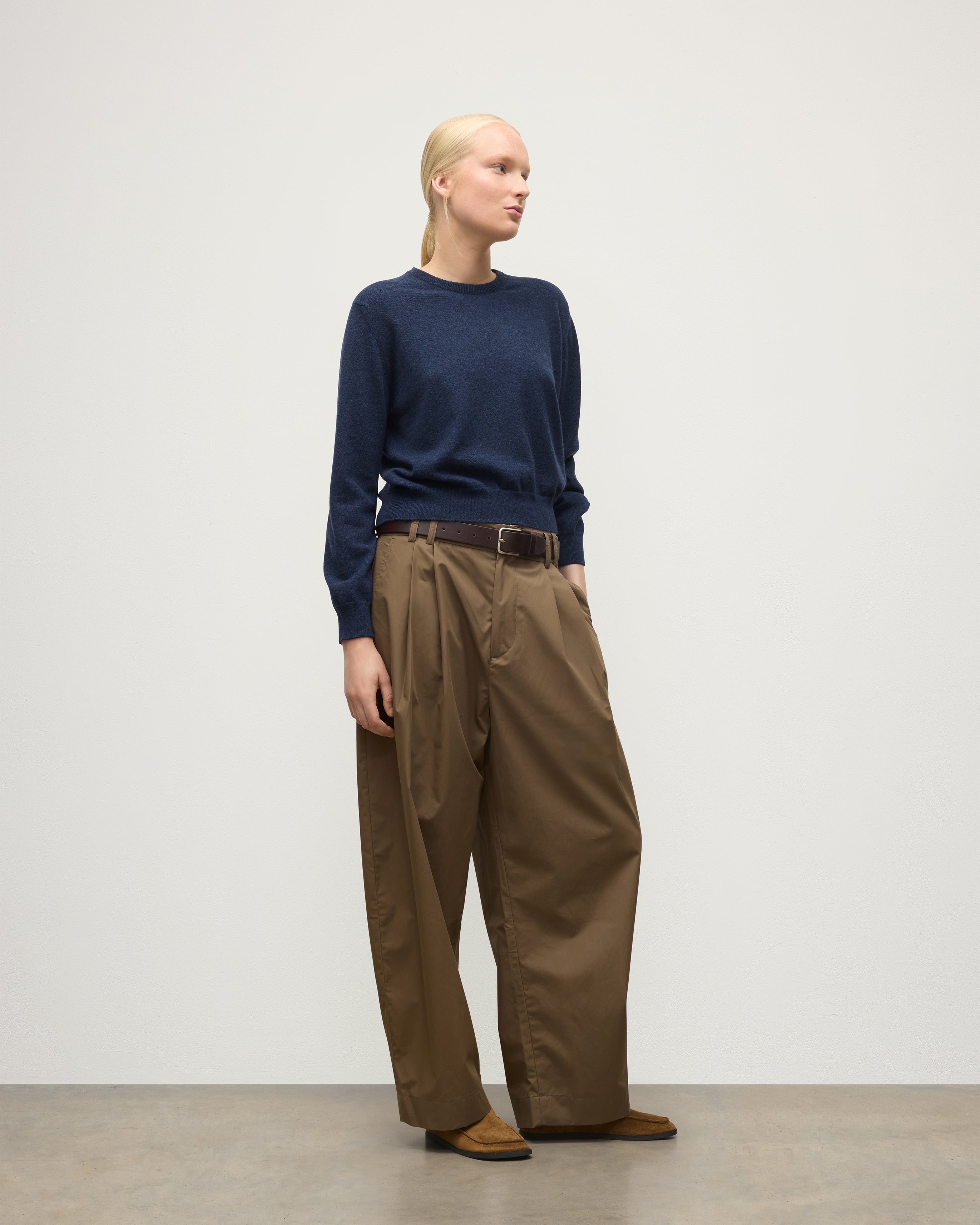 Lunan Navy Classic Cashmere Crew Jumper