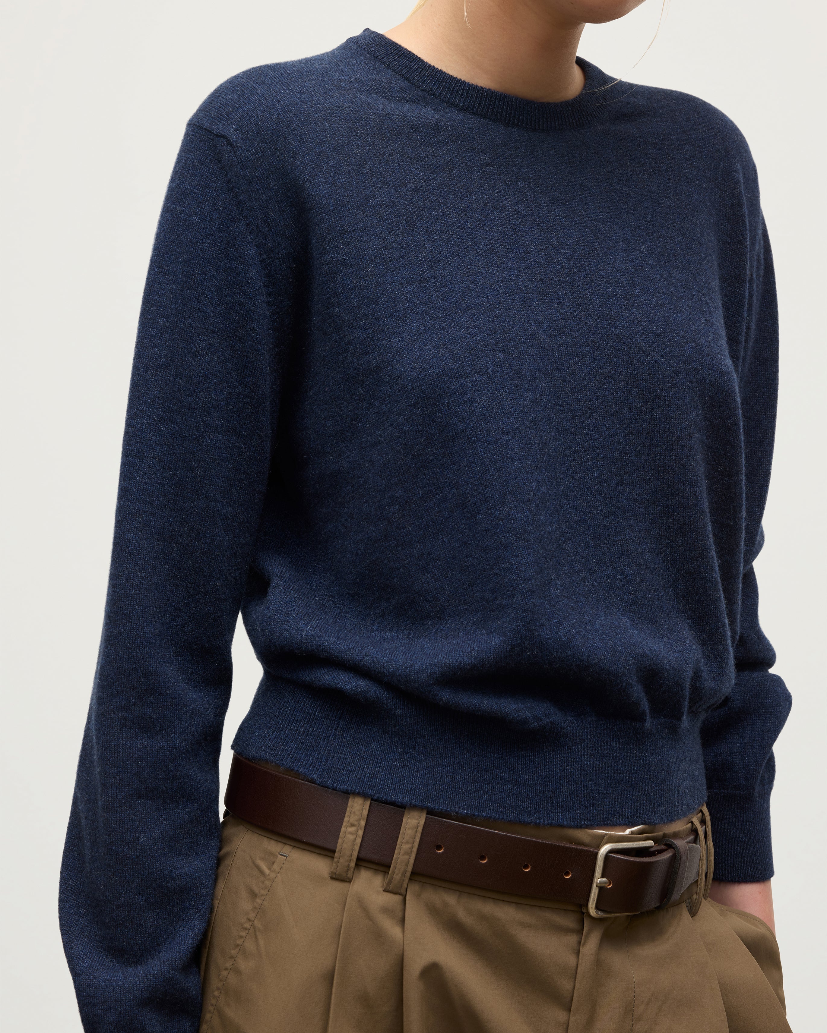 Lunan Navy Classic Cashmere Crew Jumper