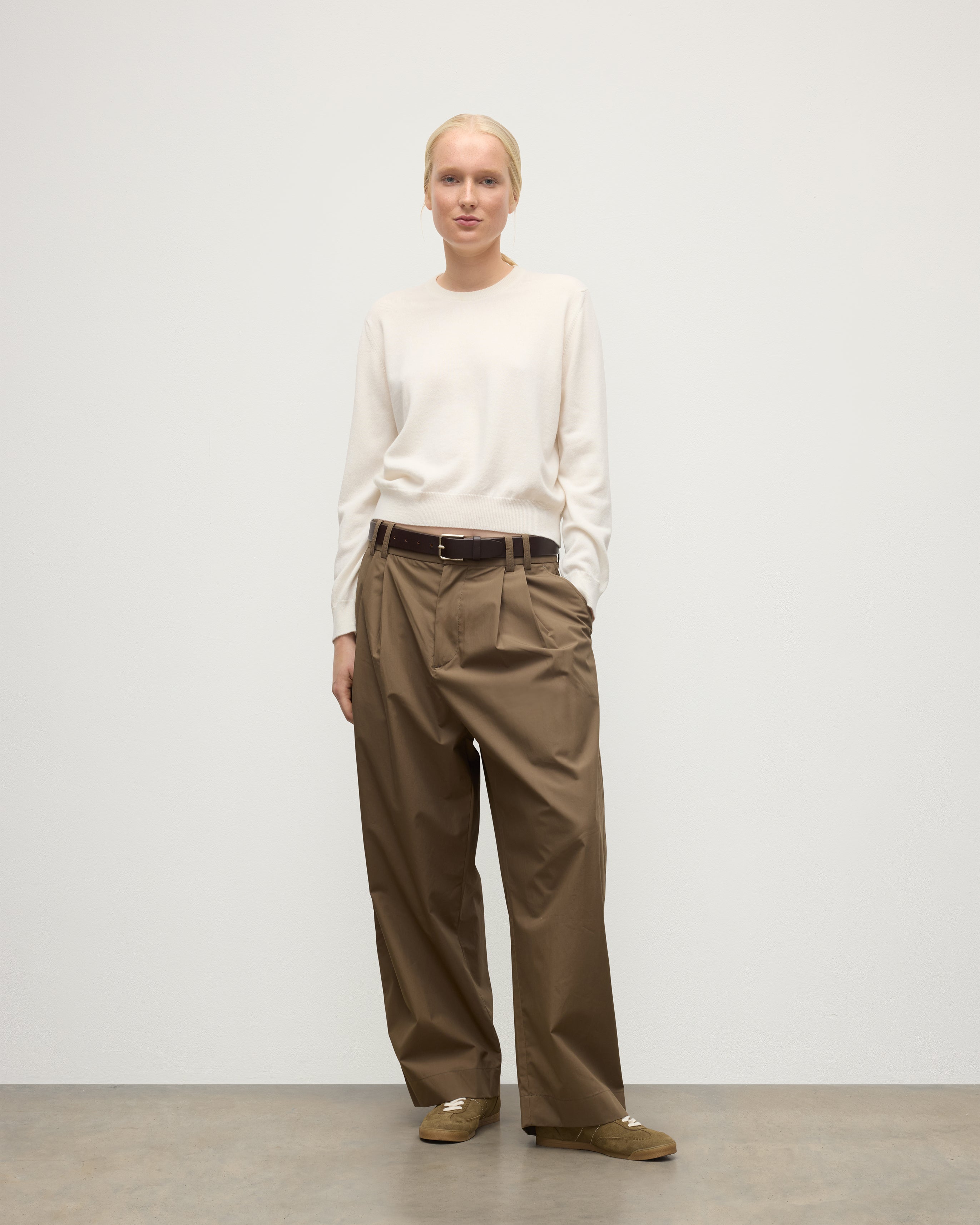 Lunan White Classic Cashmere Crew Jumper