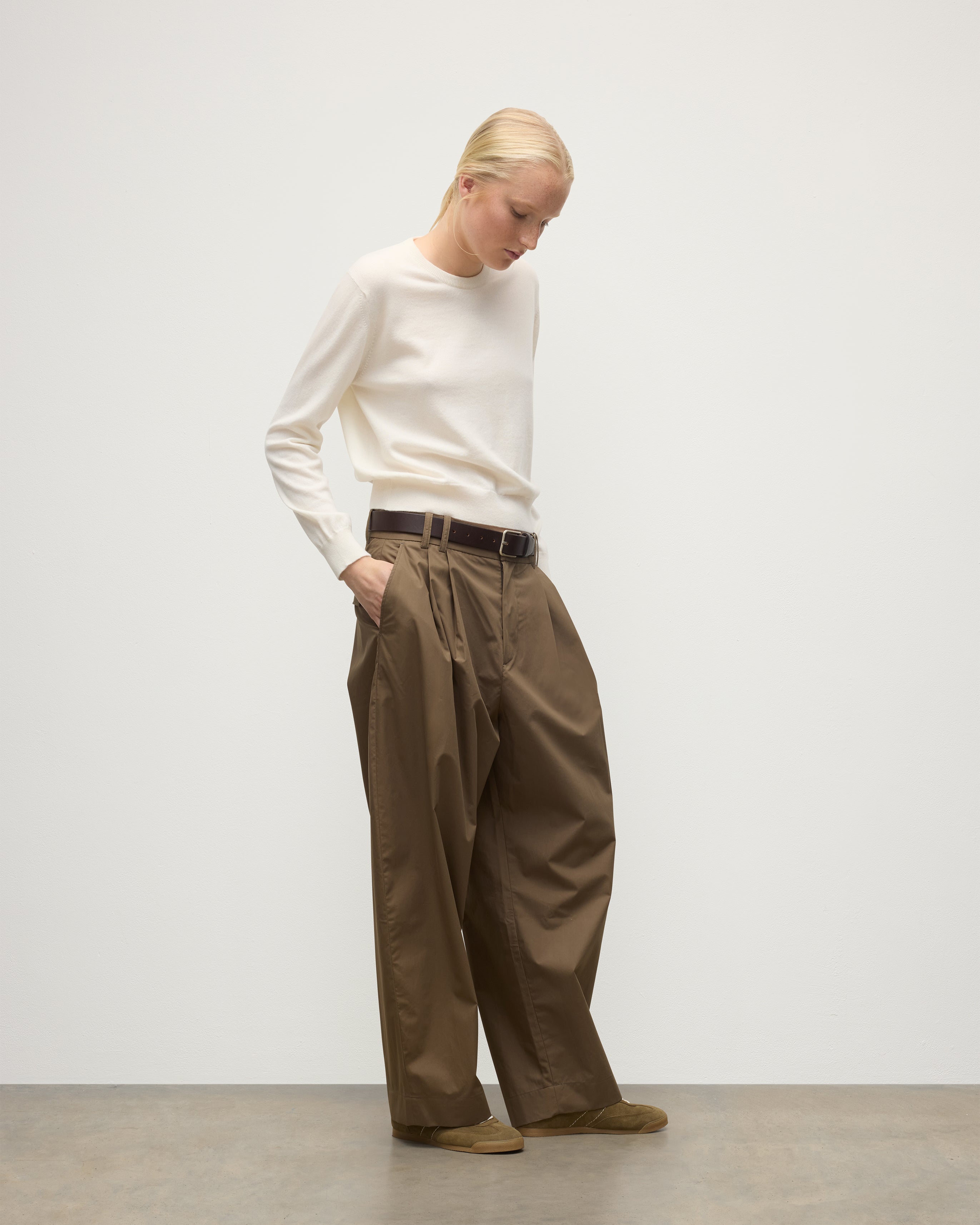 Lunan White Classic Cashmere Crew Jumper