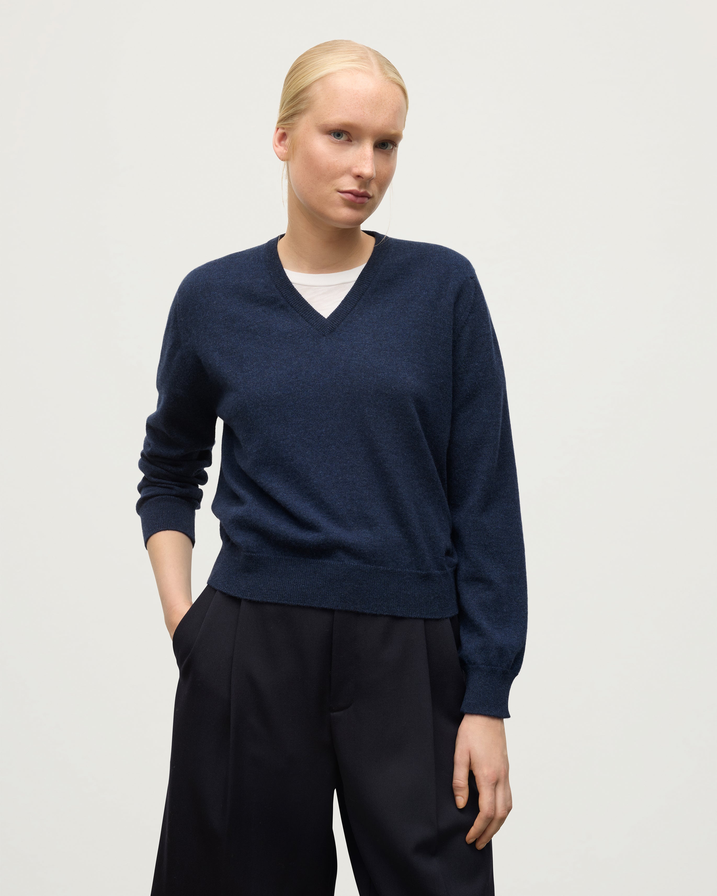 Lunan Navy Classic Cashmere V Neck Jumper