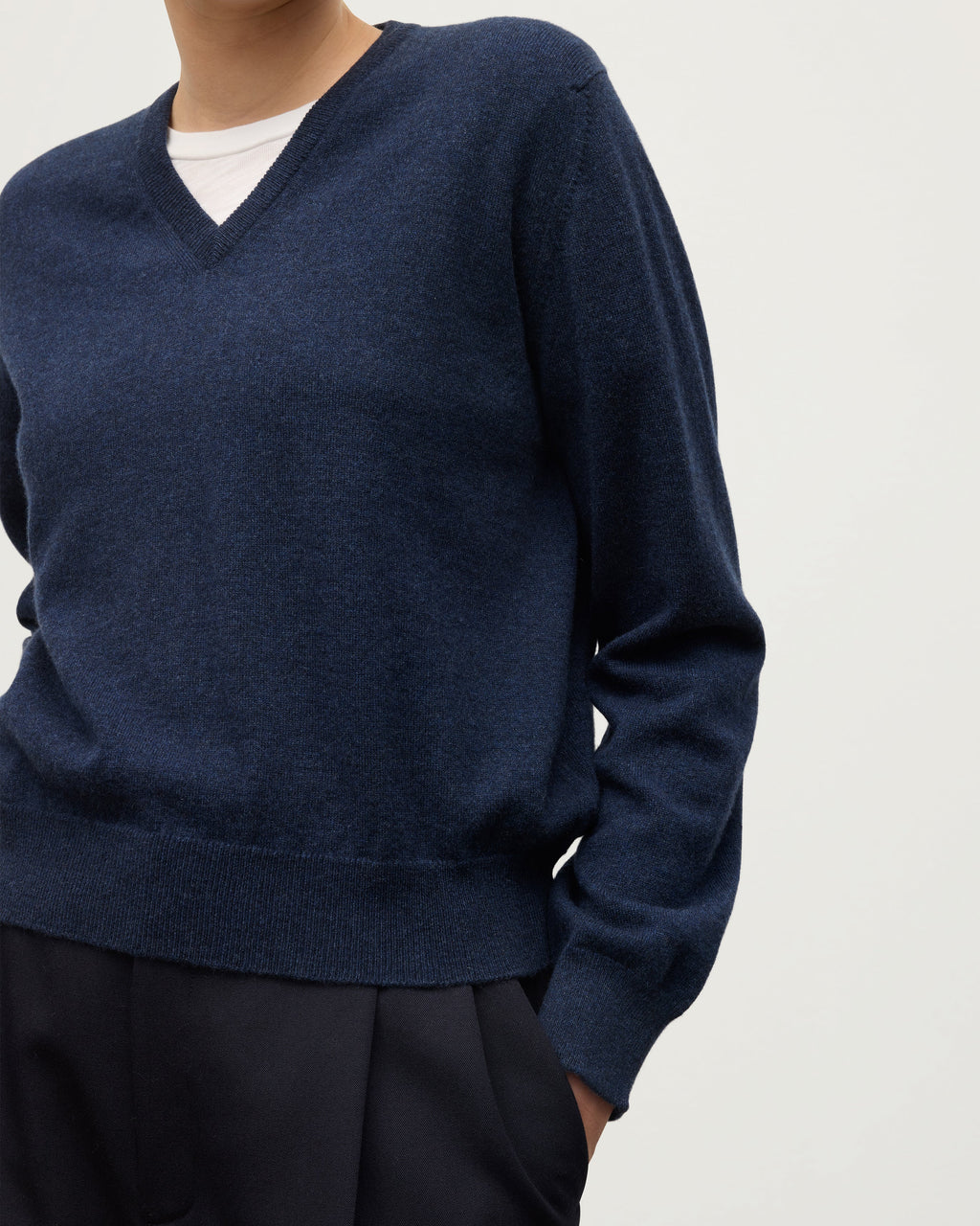 Lunan Navy Classic Cashmere V Neck Jumper