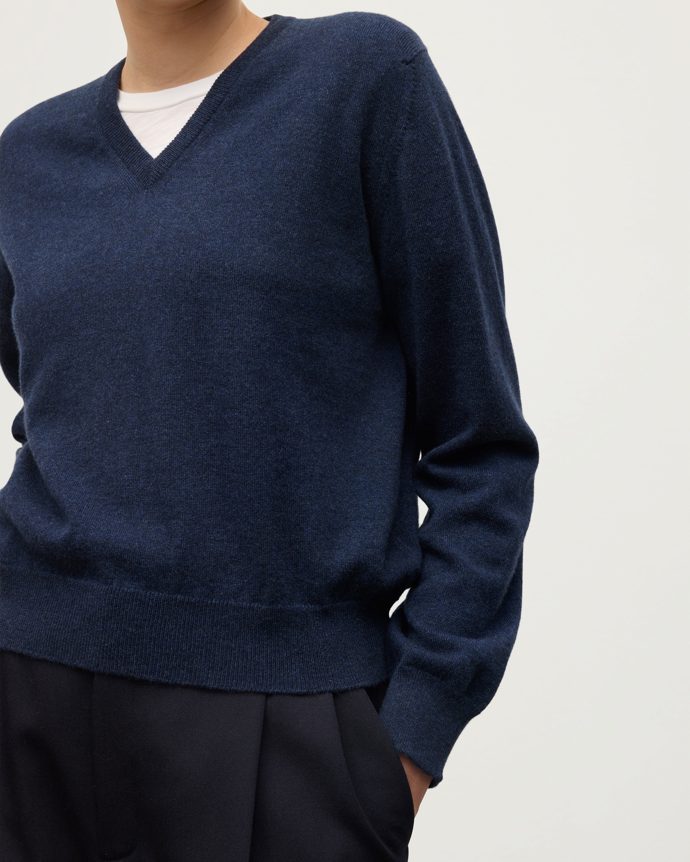 Lunan Navy Classic Cashmere V Neck Jumper