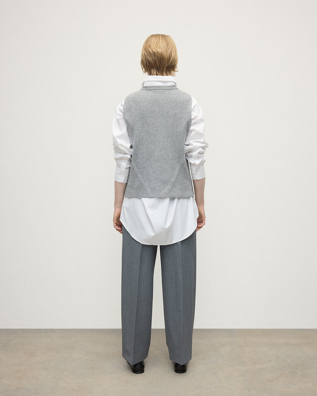 Sleeveless Light Grey Cashmere Tank Top