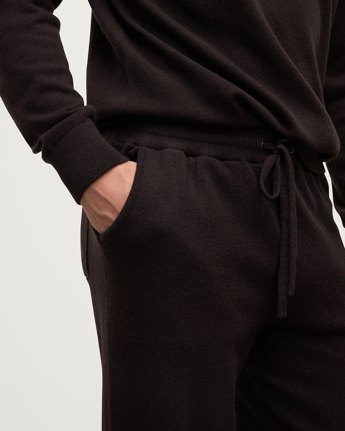 Tapered Cashmere Dark Brown Joggers