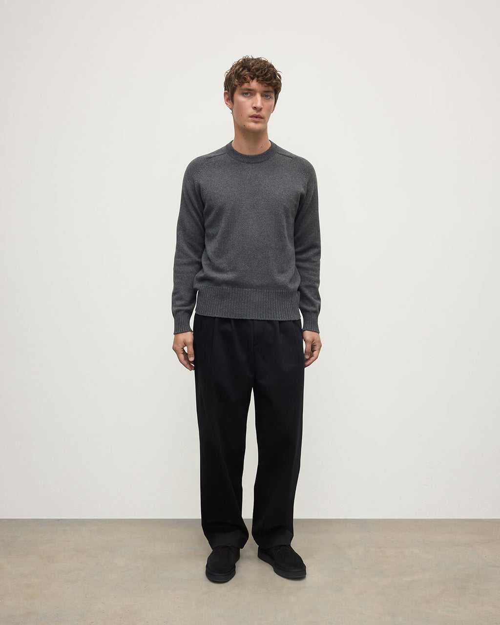 Superfine Merino Relaxed Dark Grey Jumper