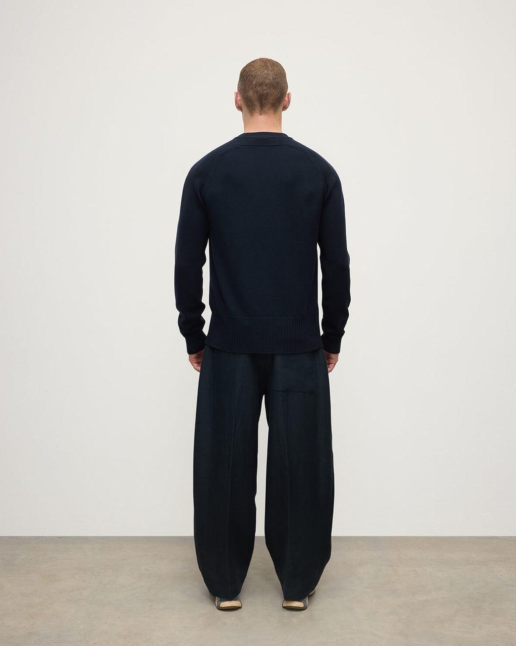 Superfine Merino Relaxed Dark Navy Jumper
