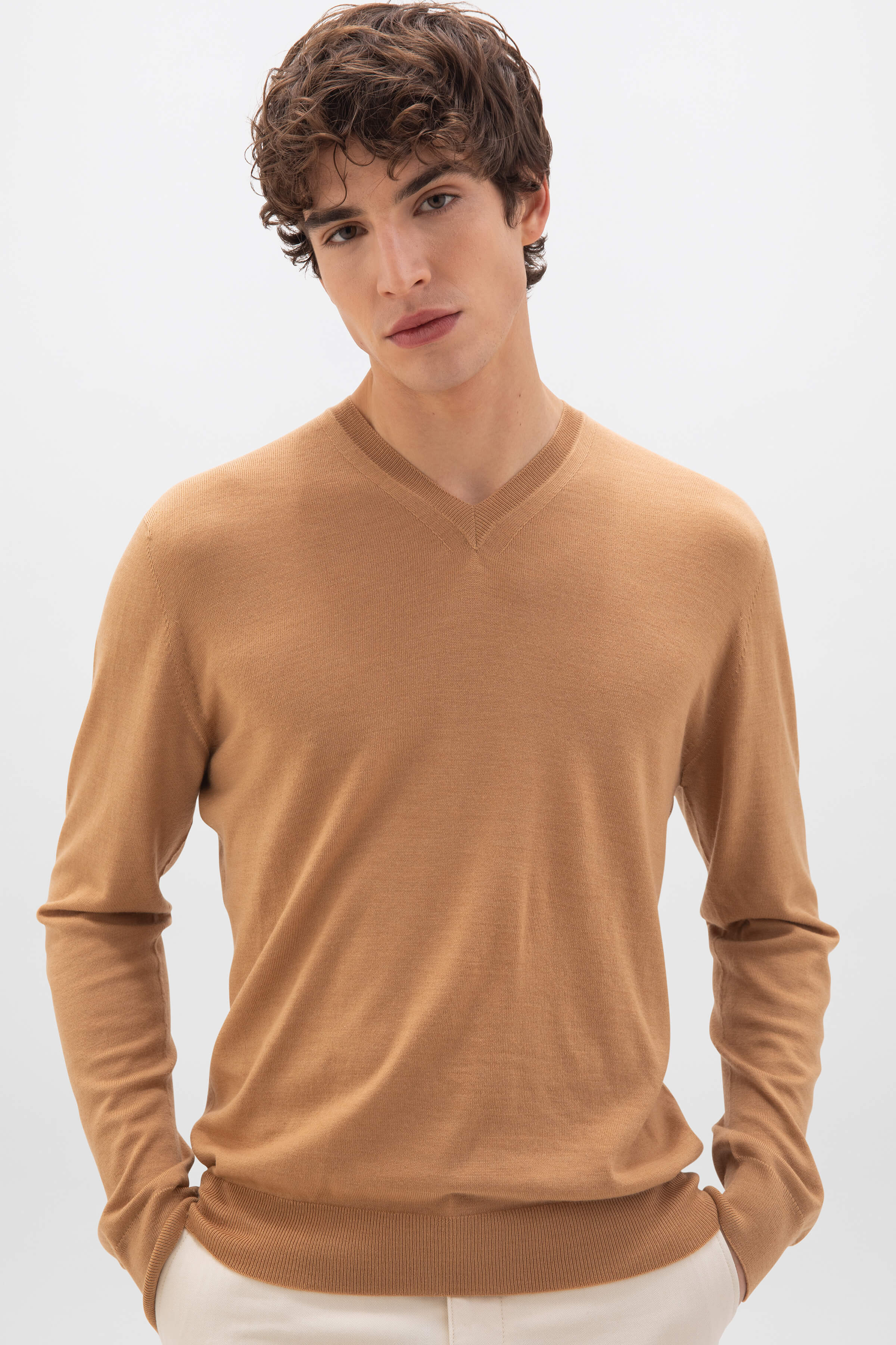 Superfine Merino V Neck Camel Jumper