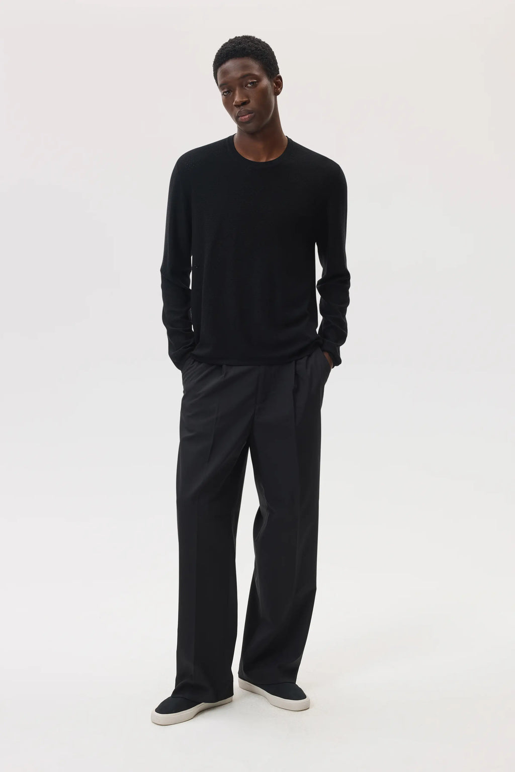 Superfine Merino Mesh Black Crew Neck