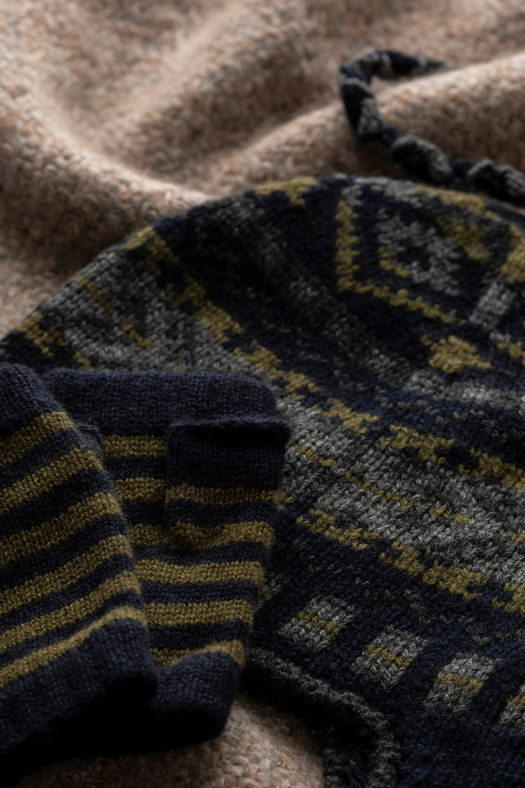Children's Cashmere Dark Navy Fairisle Beanie