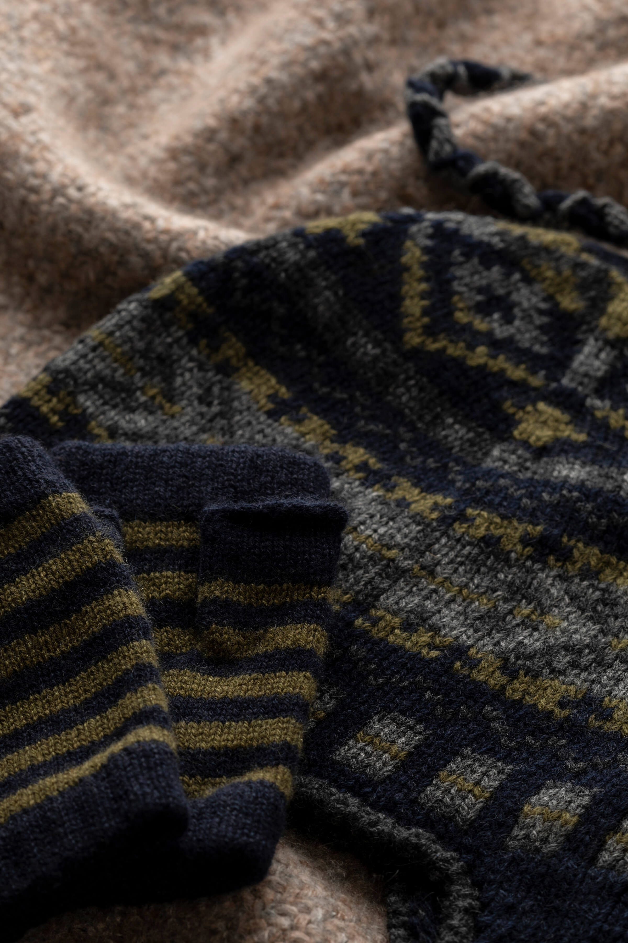 Children's Cashmere Dark Navy Fairisle Beanie