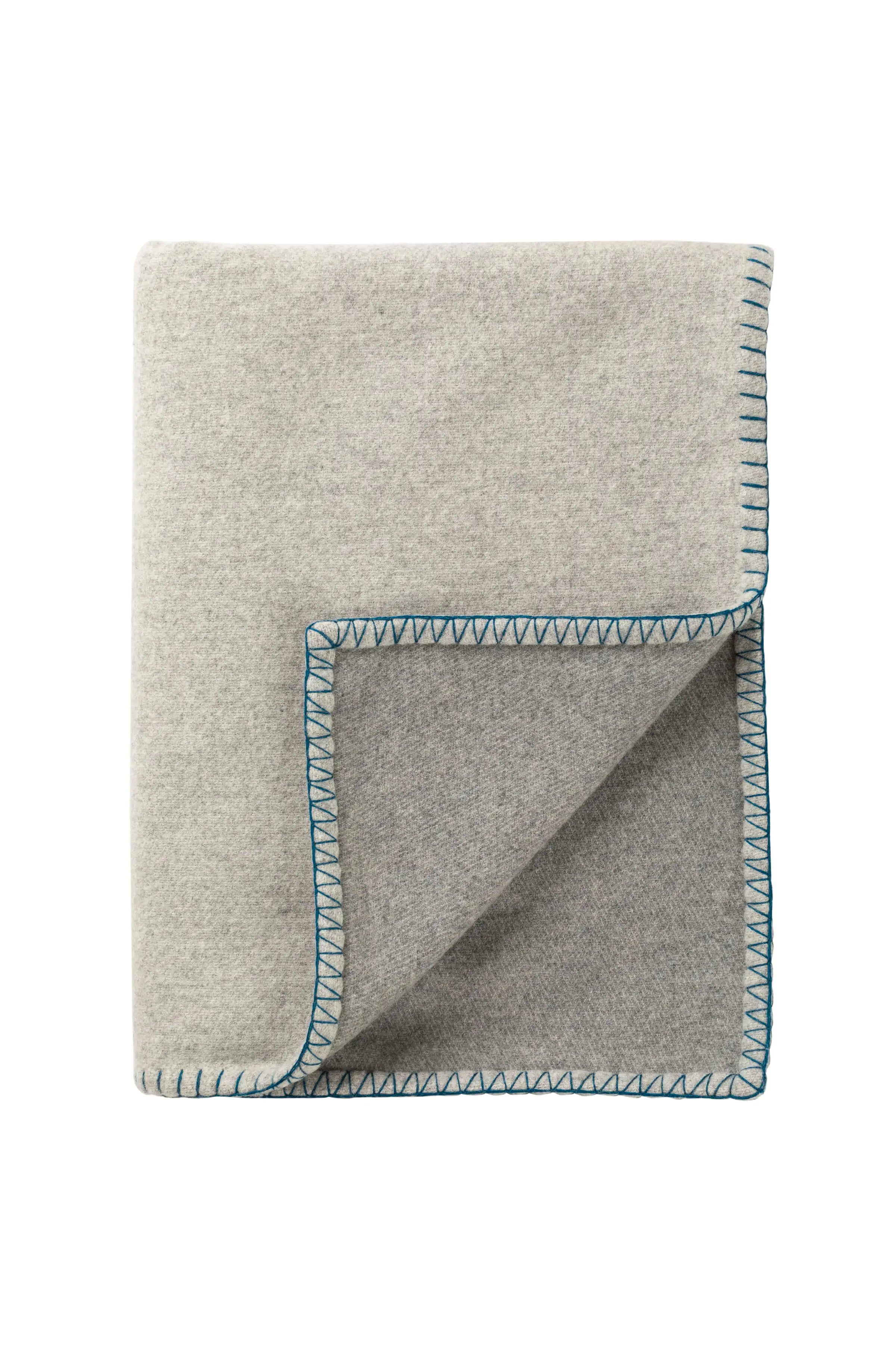 Reversible Blanket Stitched Throw in Silver Grey