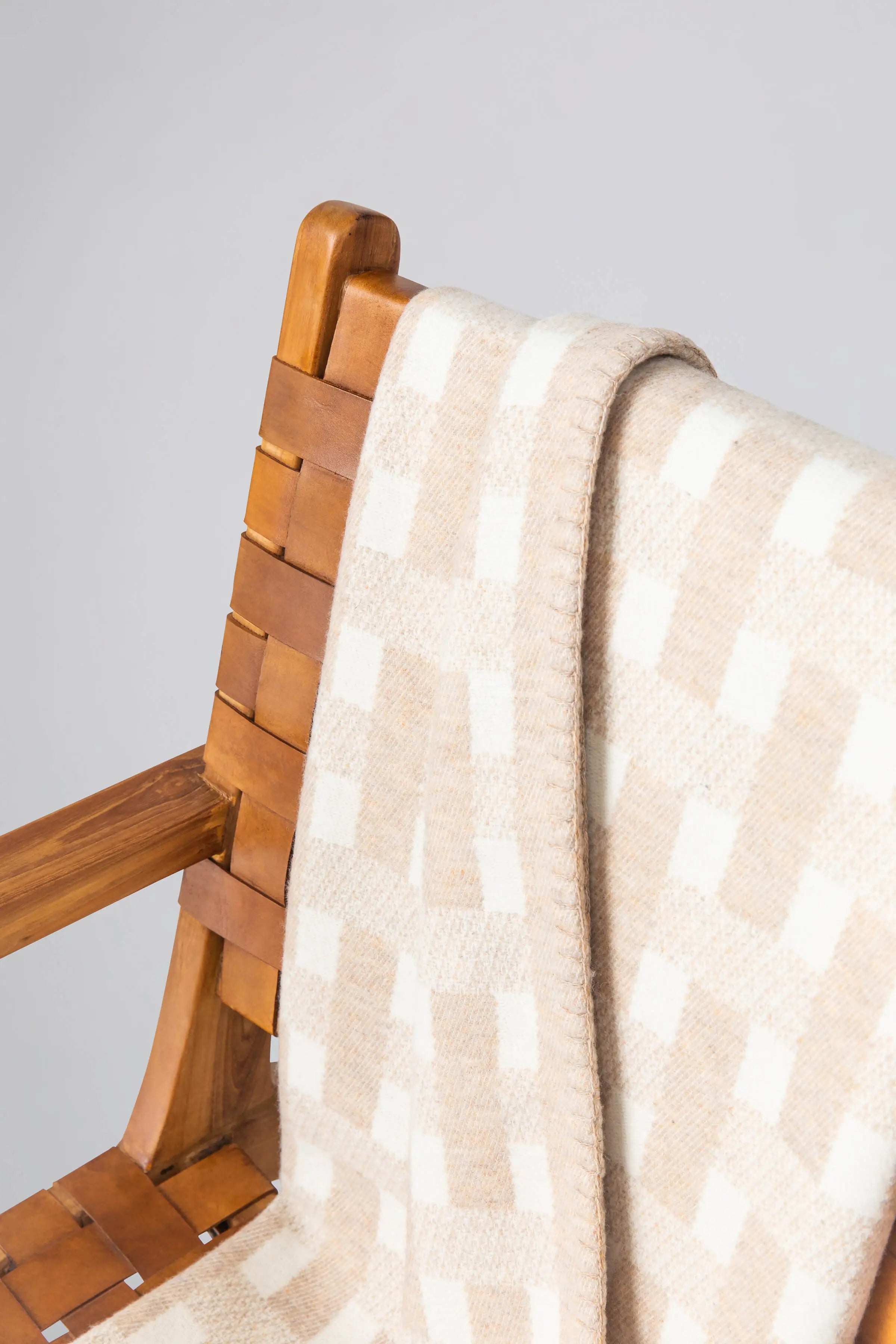 Blanket Stitched Basketweave Natural Throw