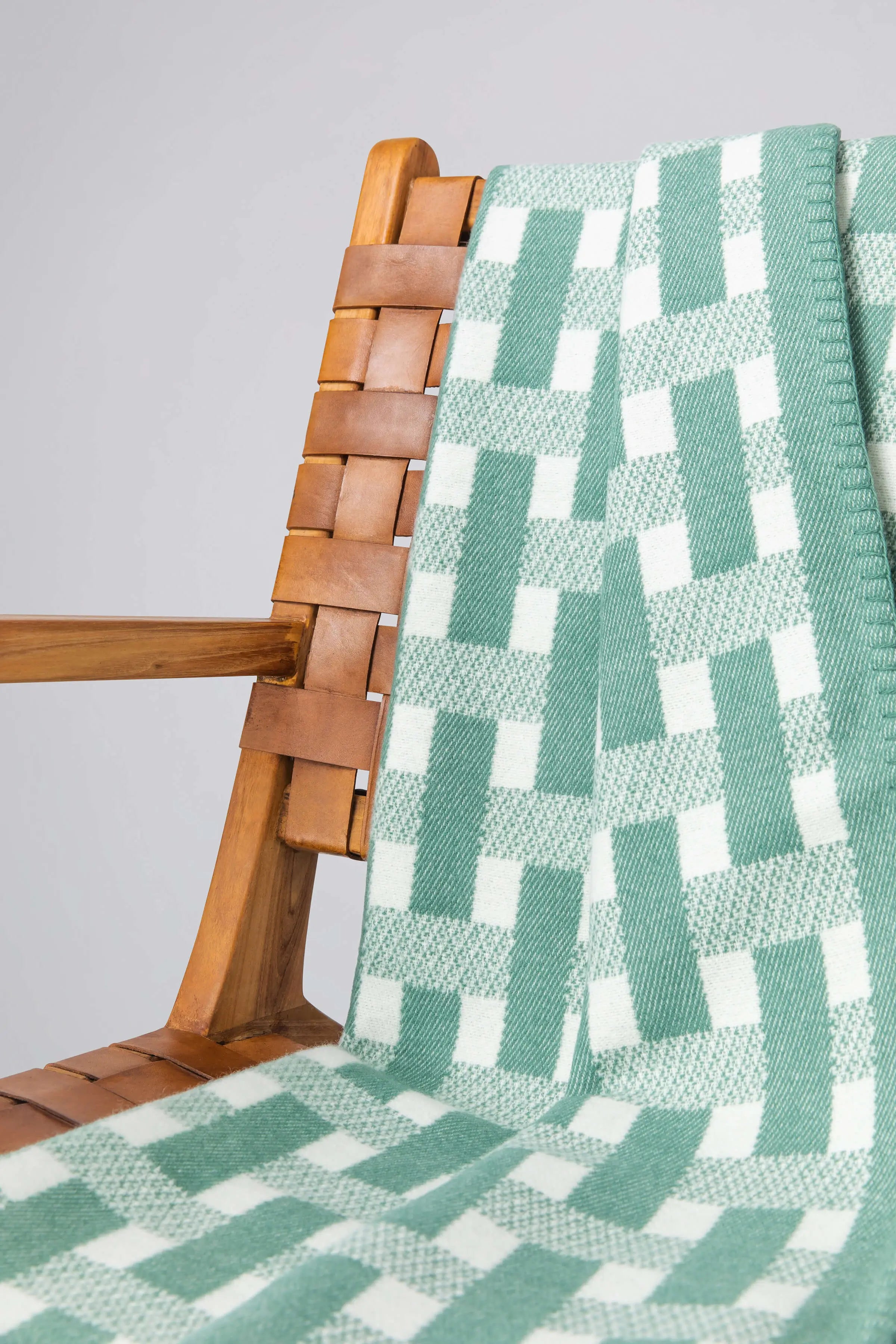Blanket Stitched Basketweave Green Throw