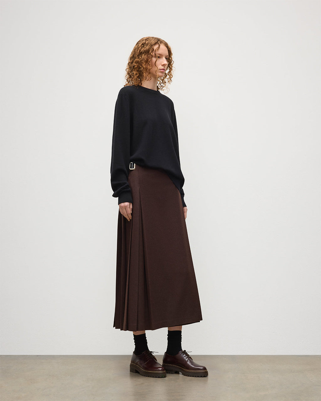 Le Kilt | Johnstons of Elgin Brown Long Kilt