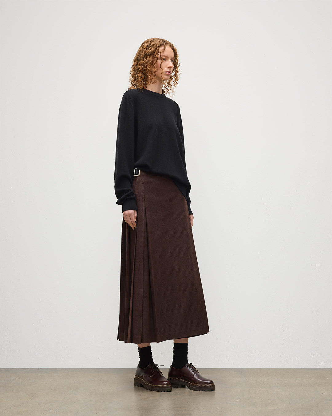 Le Kilt | Johnstons of Elgin Brown Long Kilt