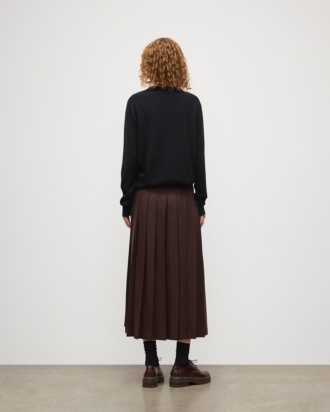 Le Kilt | Johnstons of Elgin Brown Long Kilt