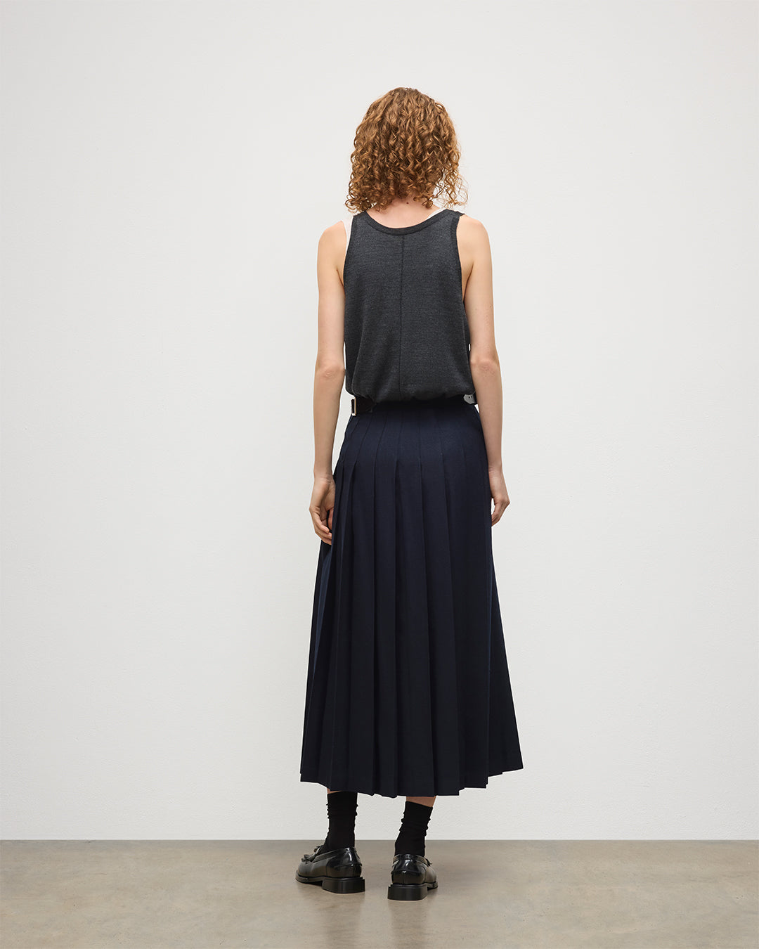 Le Kilt | Johnstons of Elgin Navy Long Kilt