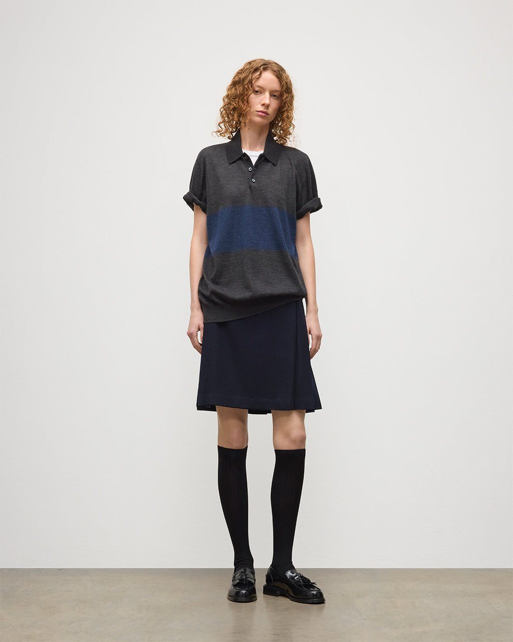 Le Kilt | Johnstons of Elgin Navy Kilt
