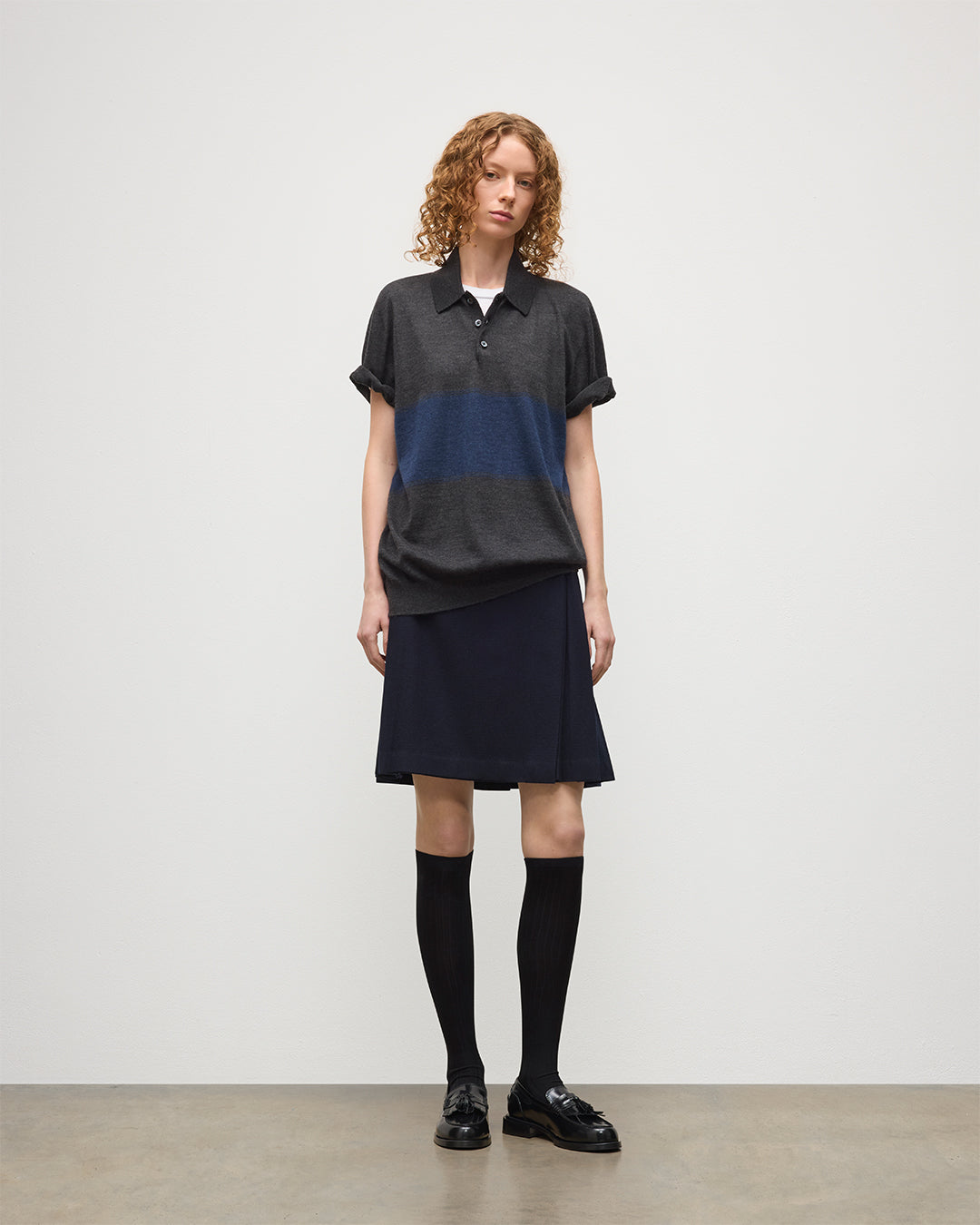 Le Kilt | Johnstons of Elgin Navy Kilt