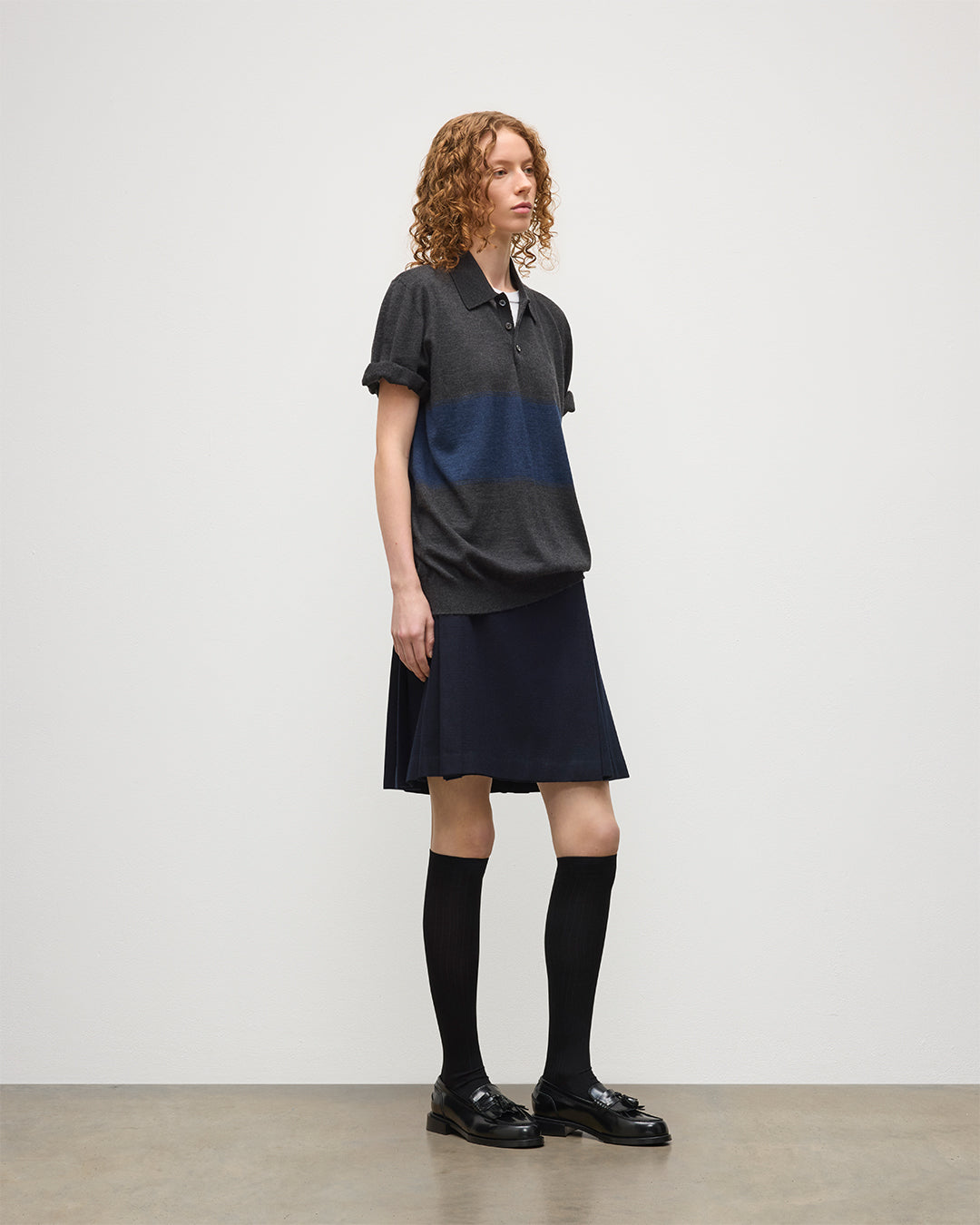 Le Kilt | Johnstons of Elgin Navy Kilt