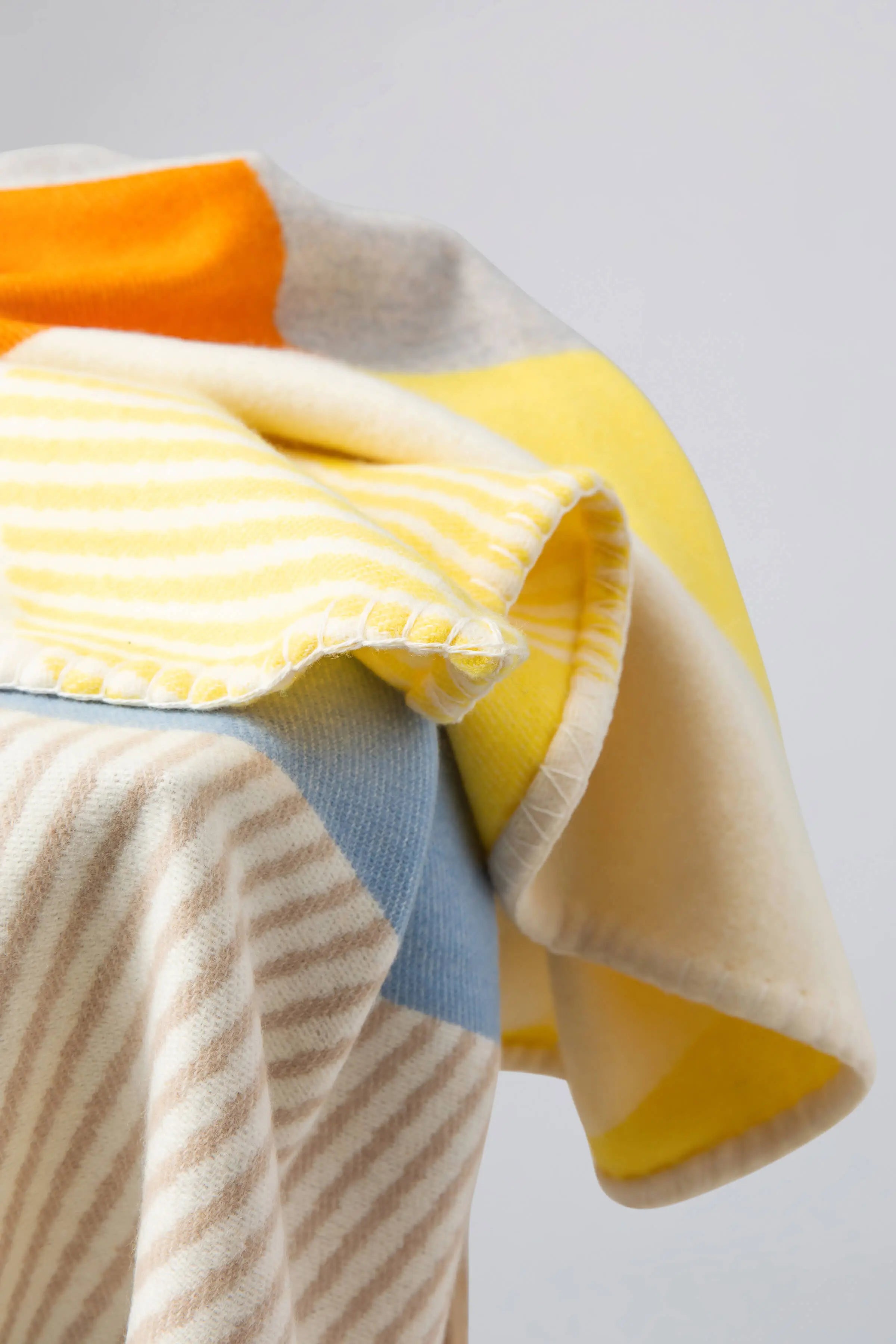 Children's Blanket in Playful Shapes