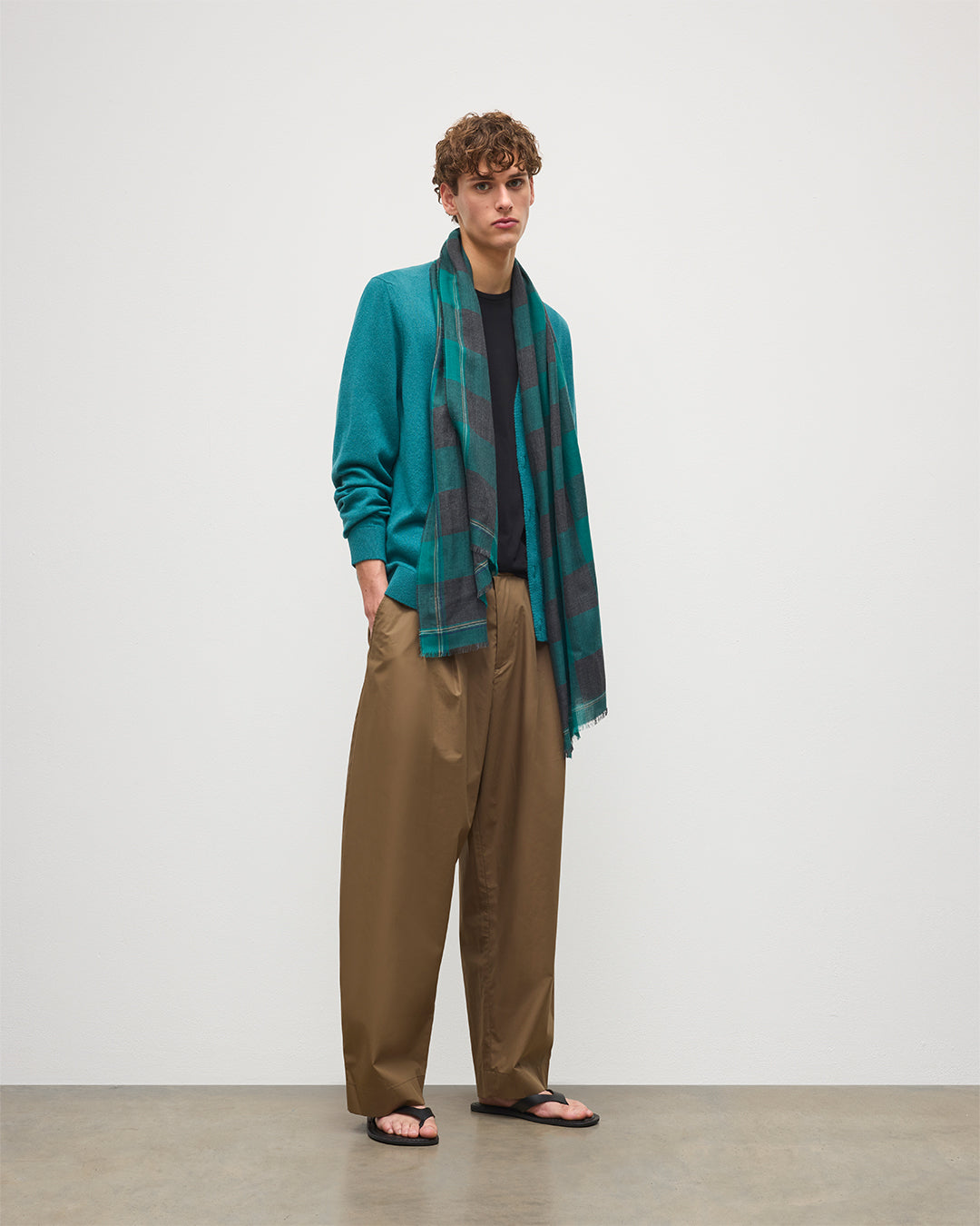 Carnbee Large Gingham Green Cashmere Scarf