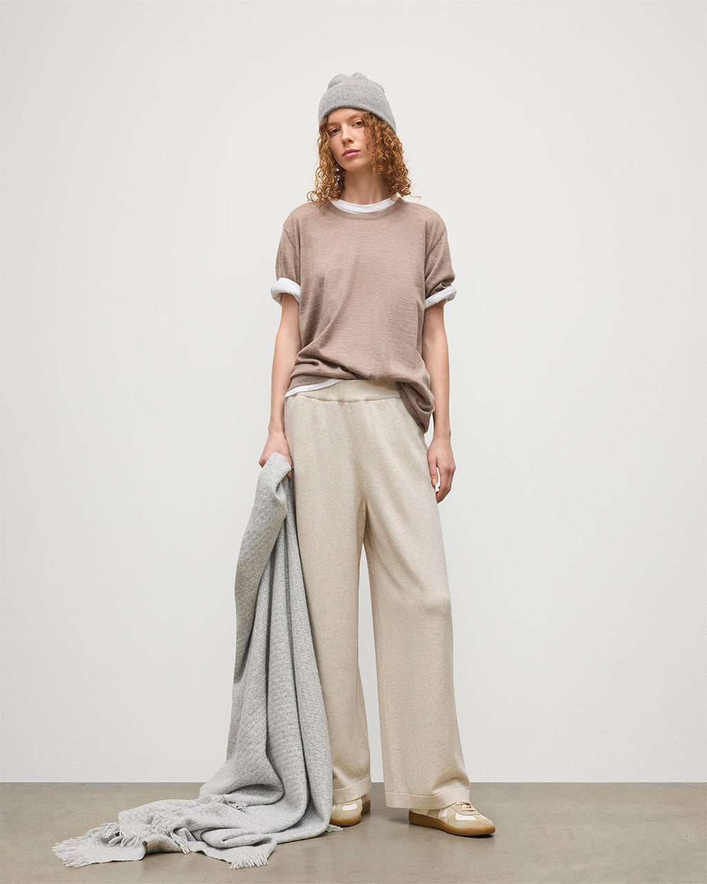 Yarrow Light Grey Cashmere Throw