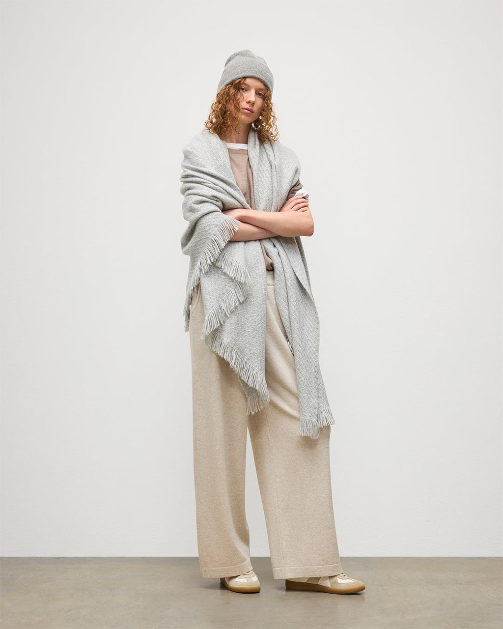 Yarrow Light Grey Cashmere Throw