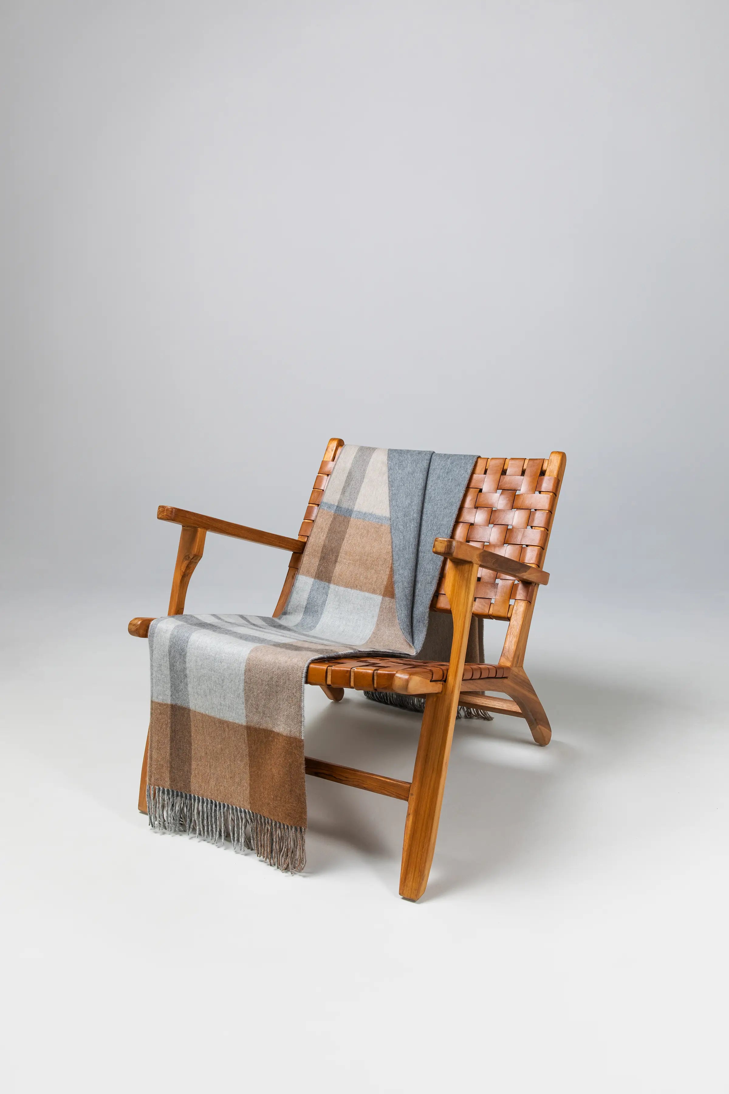 Reversible Cashmere Leven Check Throw
