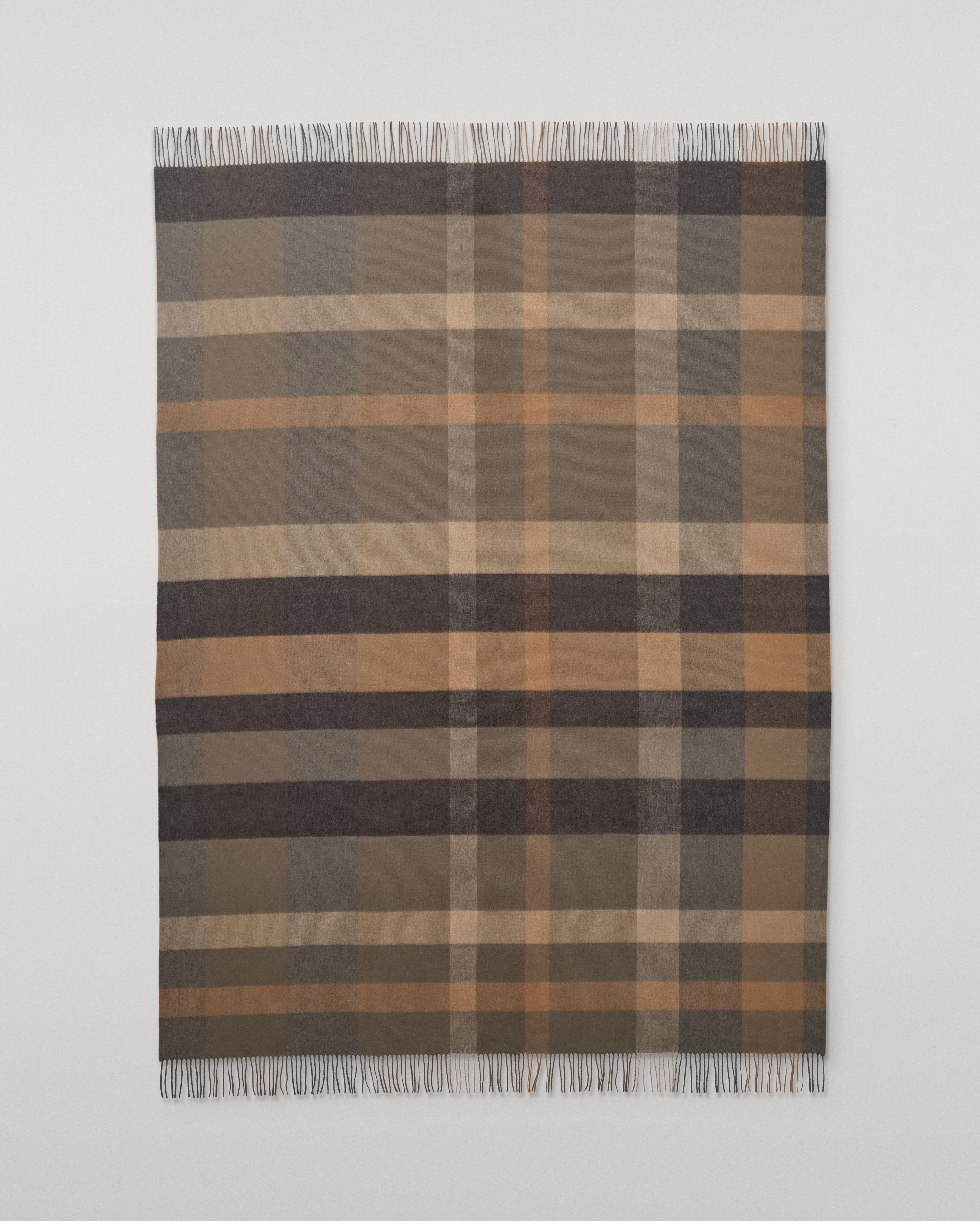 Umbra Brown Cashmere Plaid Throw