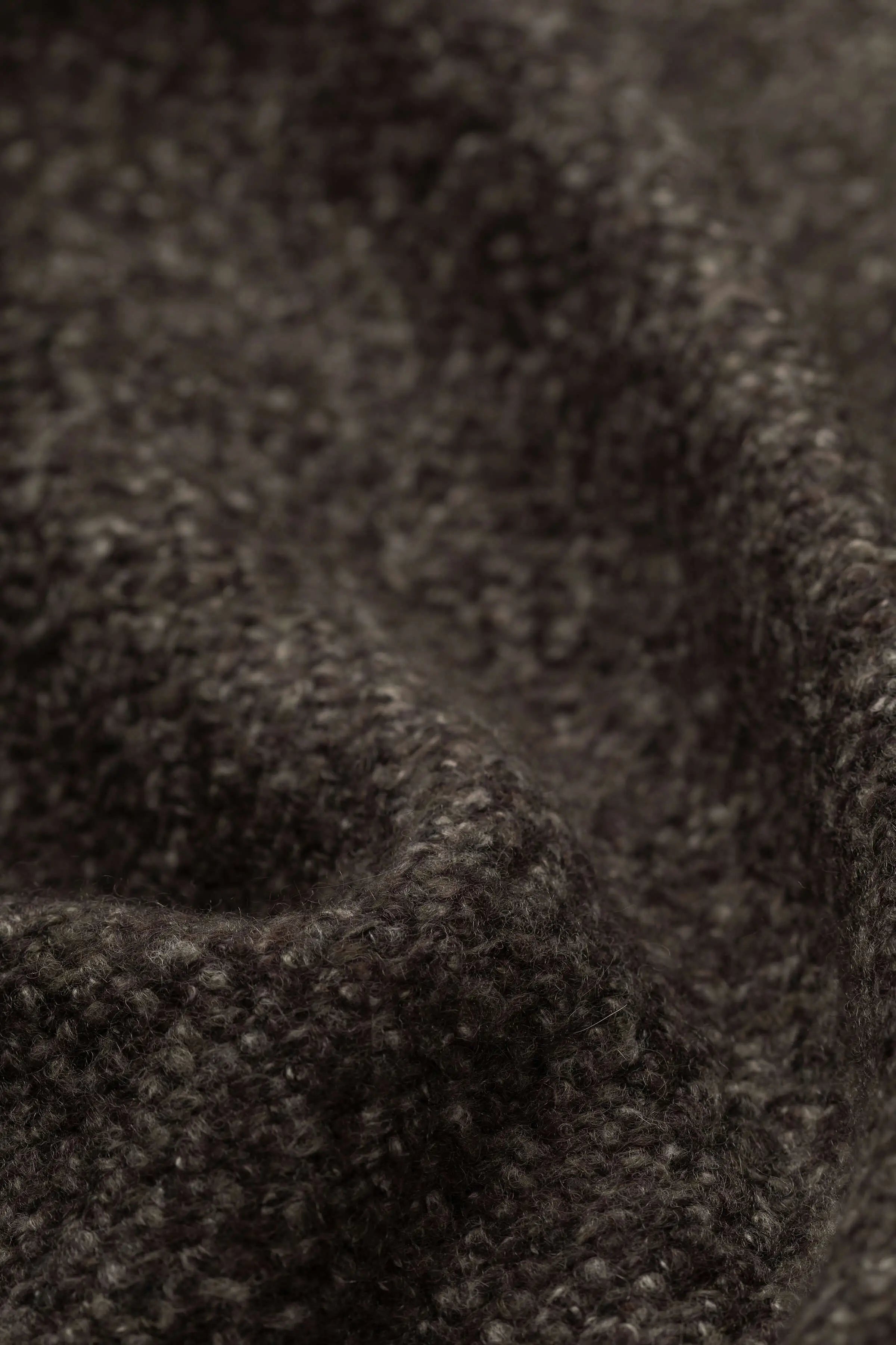 Brushed Bouclé Cashmere Silk Throw in Charcoal