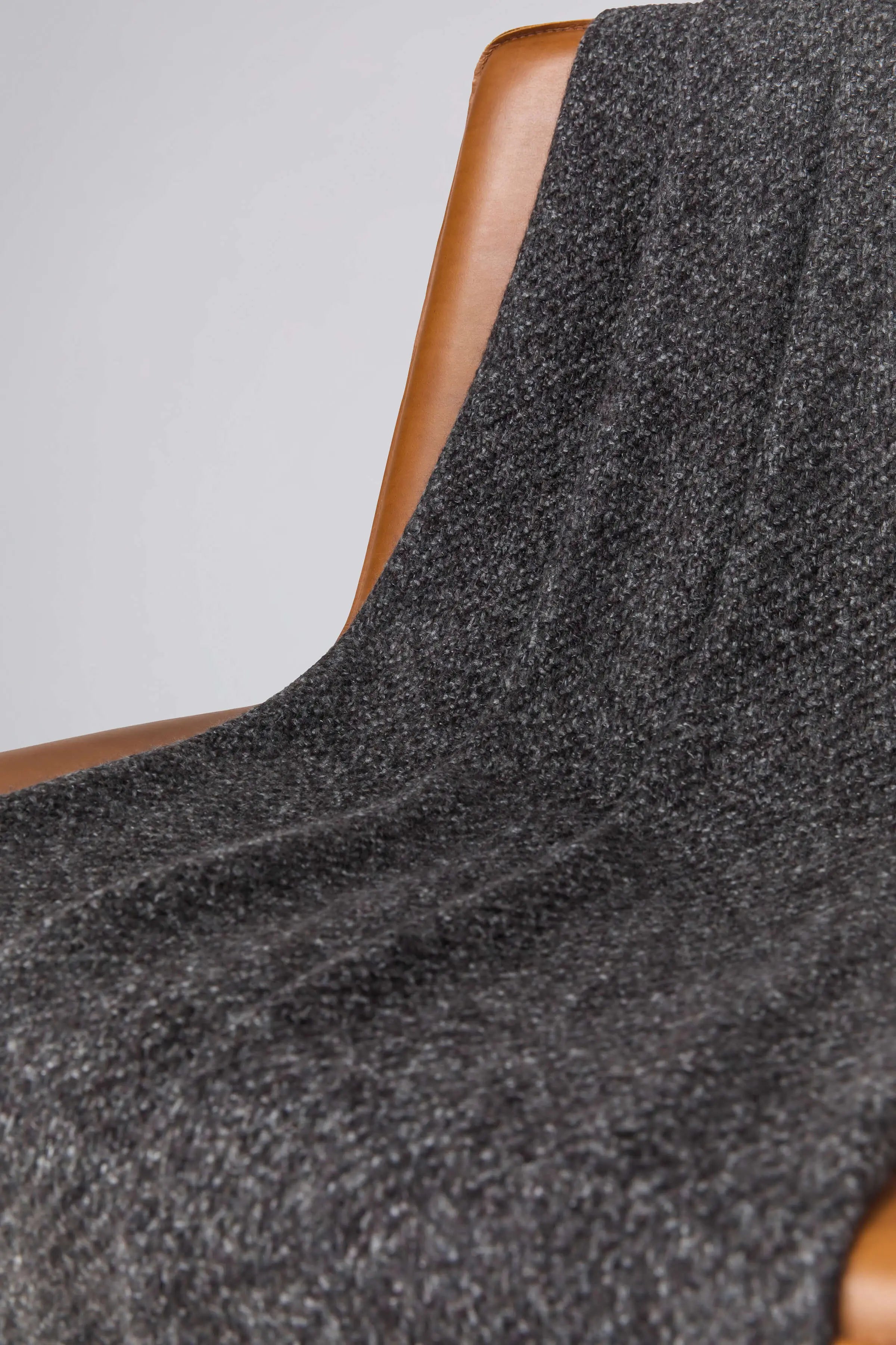 Brushed Bouclé Cashmere Silk Throw in Charcoal