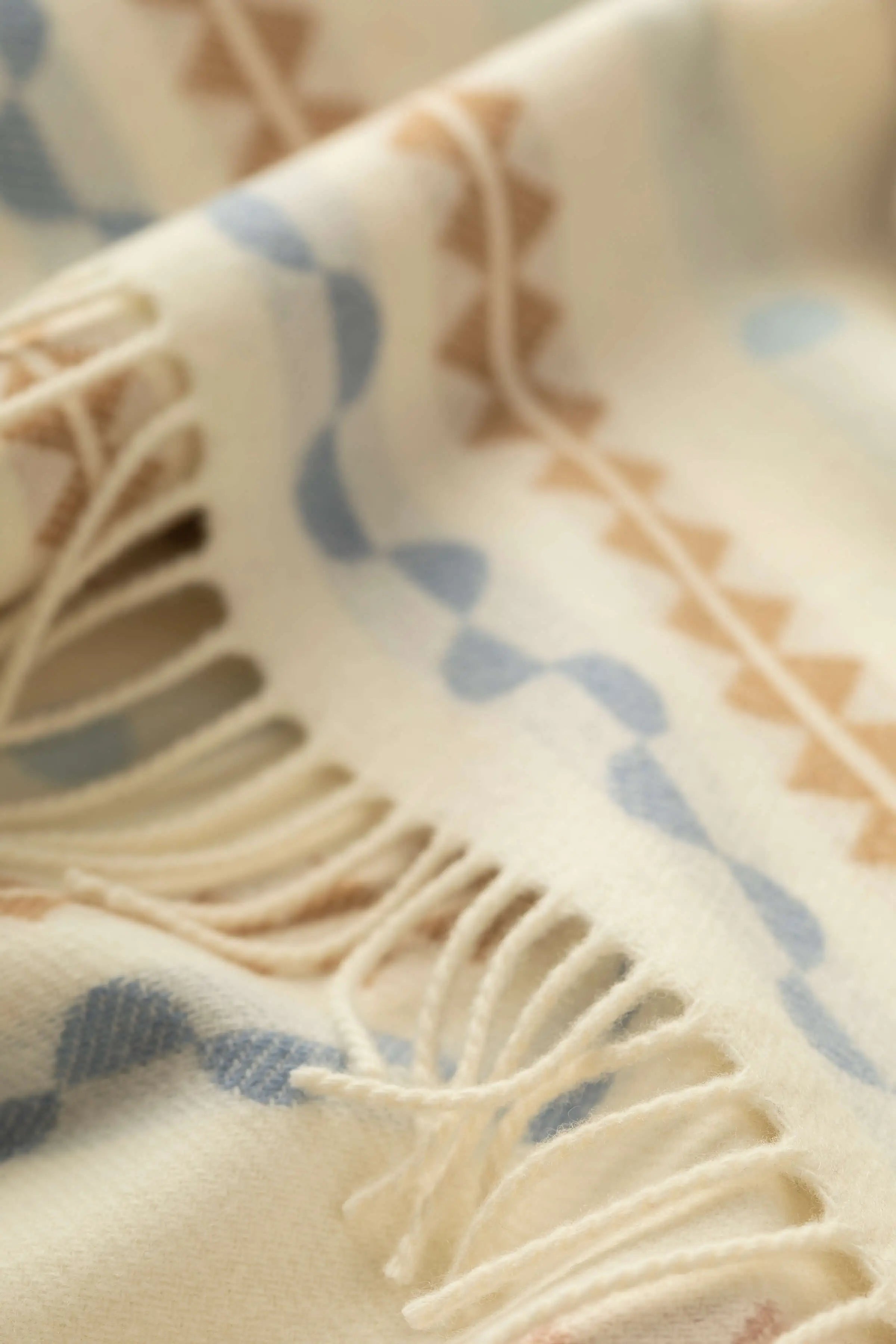 Purled Fringe Children's Blanket in Natural