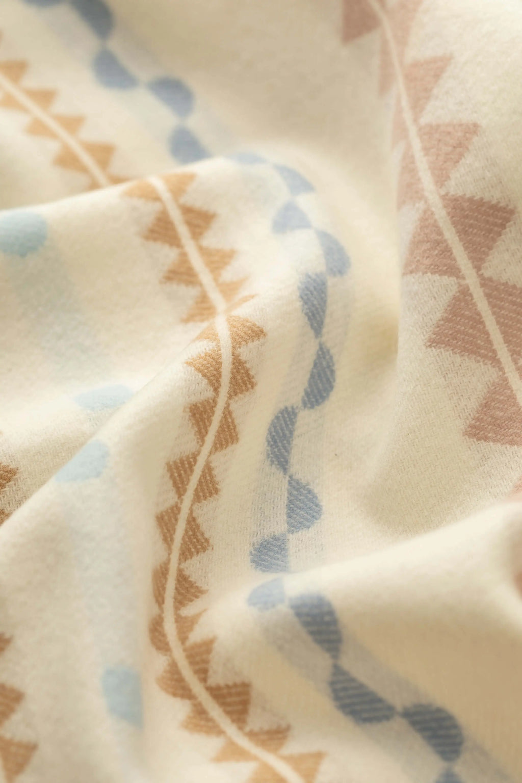 Purled Fringe Children's Blanket in Natural