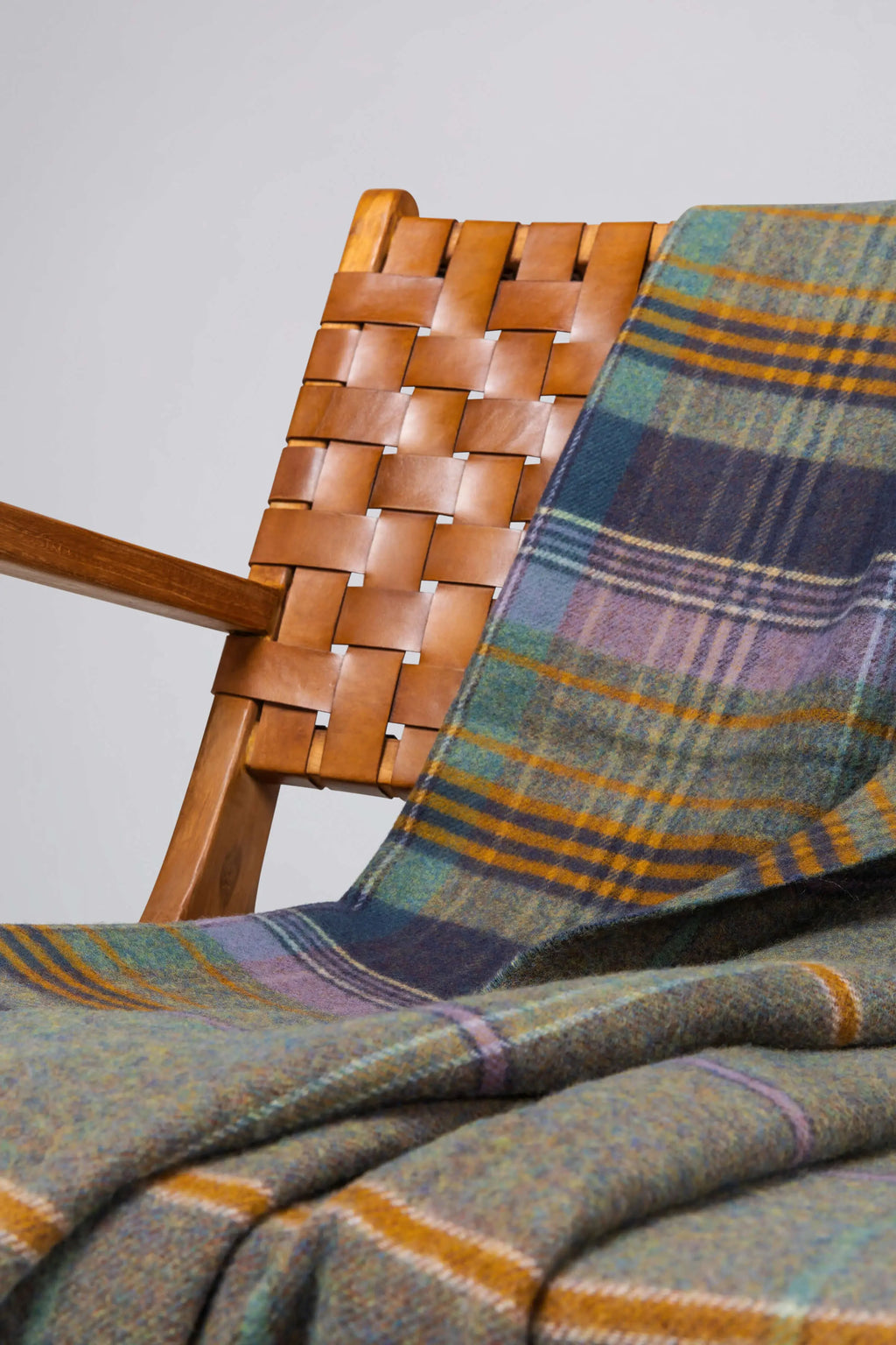 Double Face Lambswool Throw in Lovat