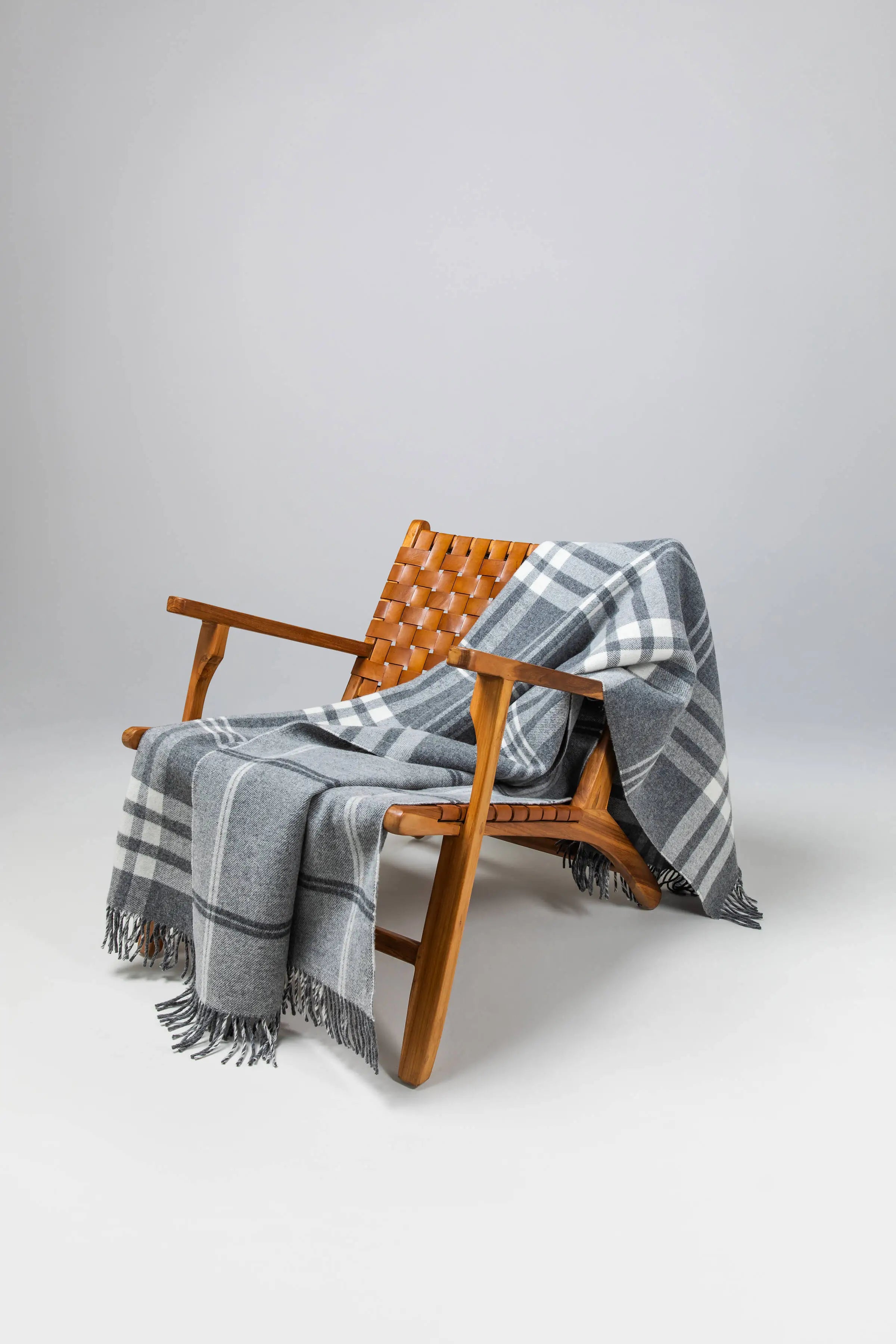 Double Face Lambswool Throw in Grey & White Check