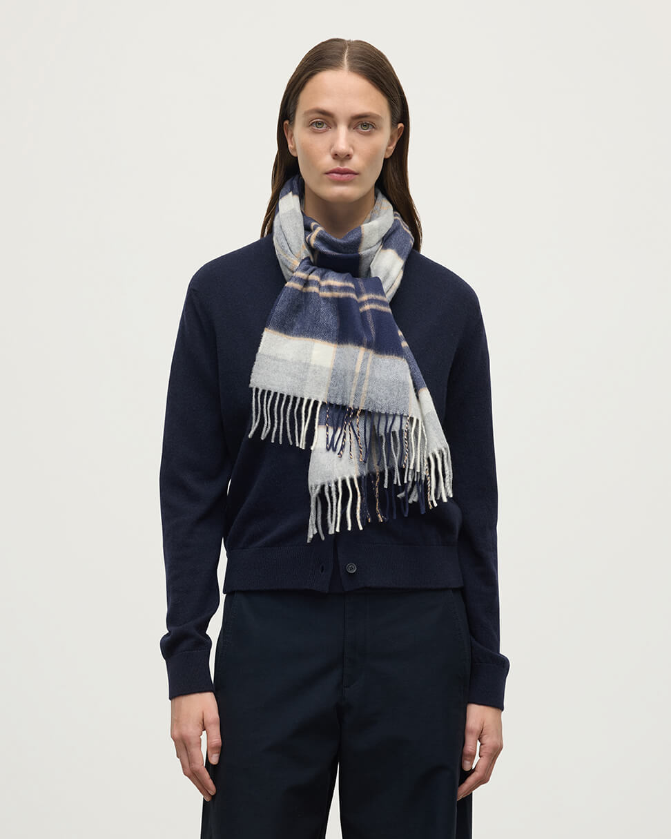 Silver Bannockbane Tartan Merino Scarf