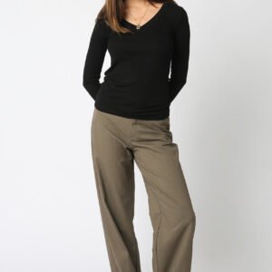 Olivia V-neck Long Sleeve